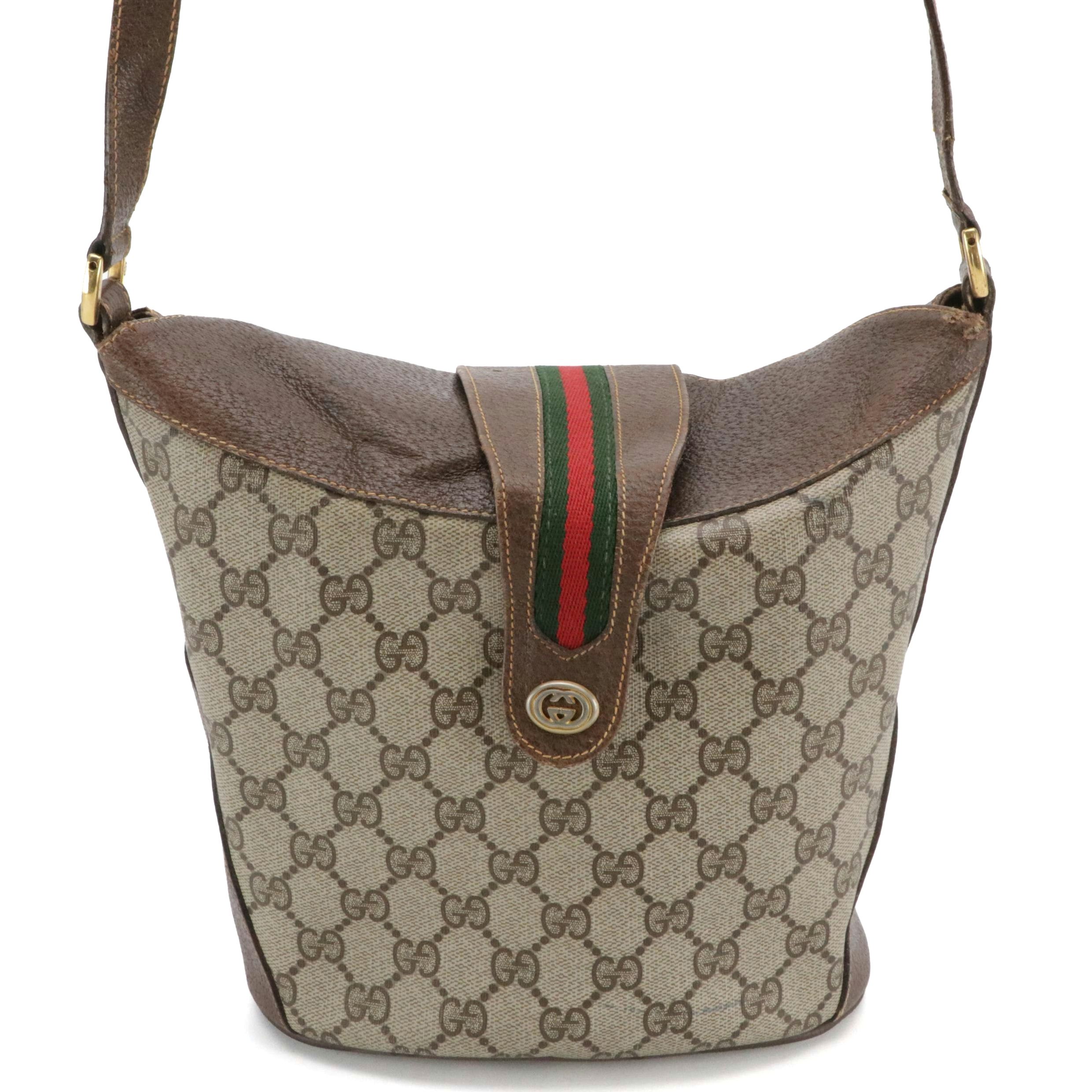 Gucci Accessory Collection Bucket Bag in GG Supreme Canvas
