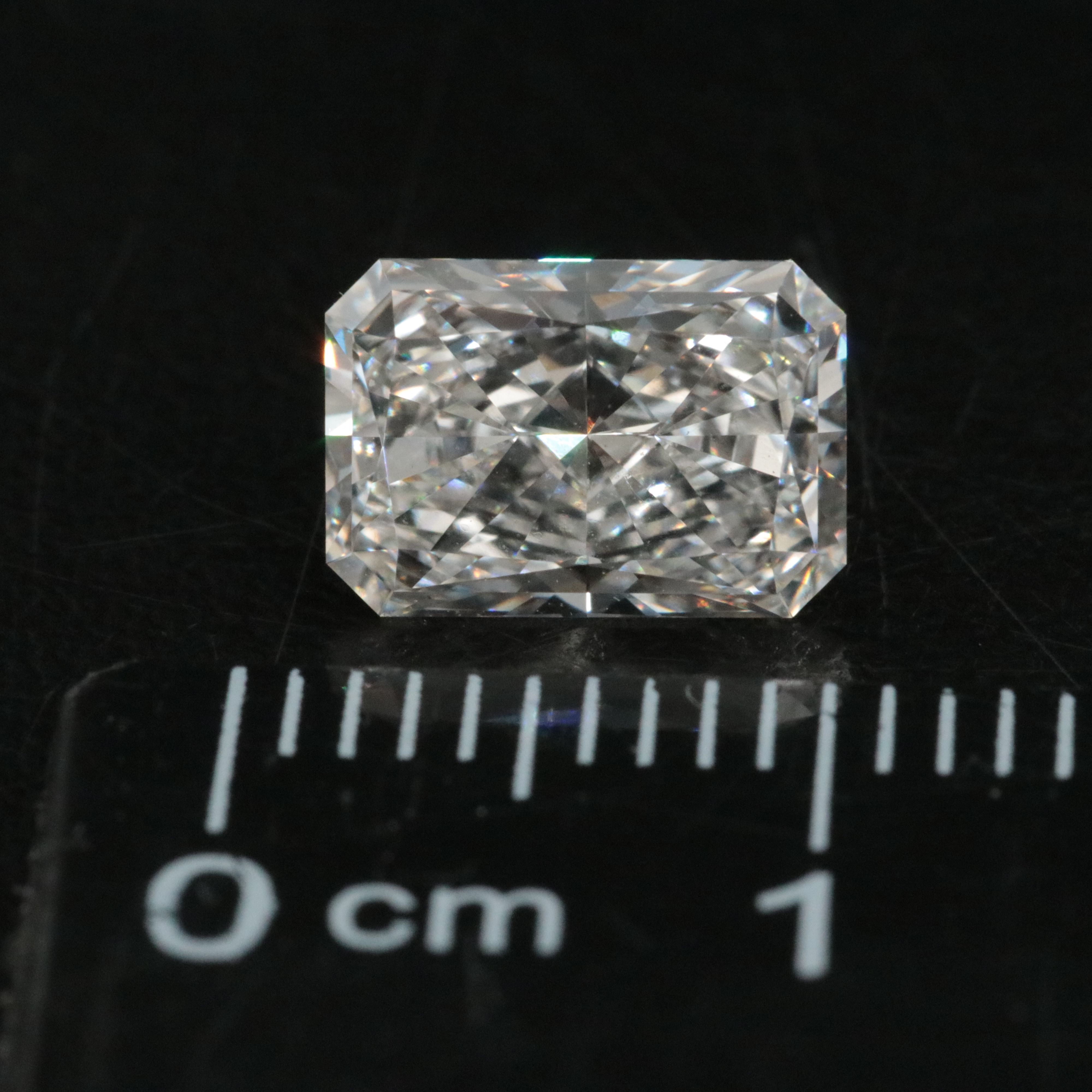 Loose 1.90 CT Lab Grown Diamond with IGI Report