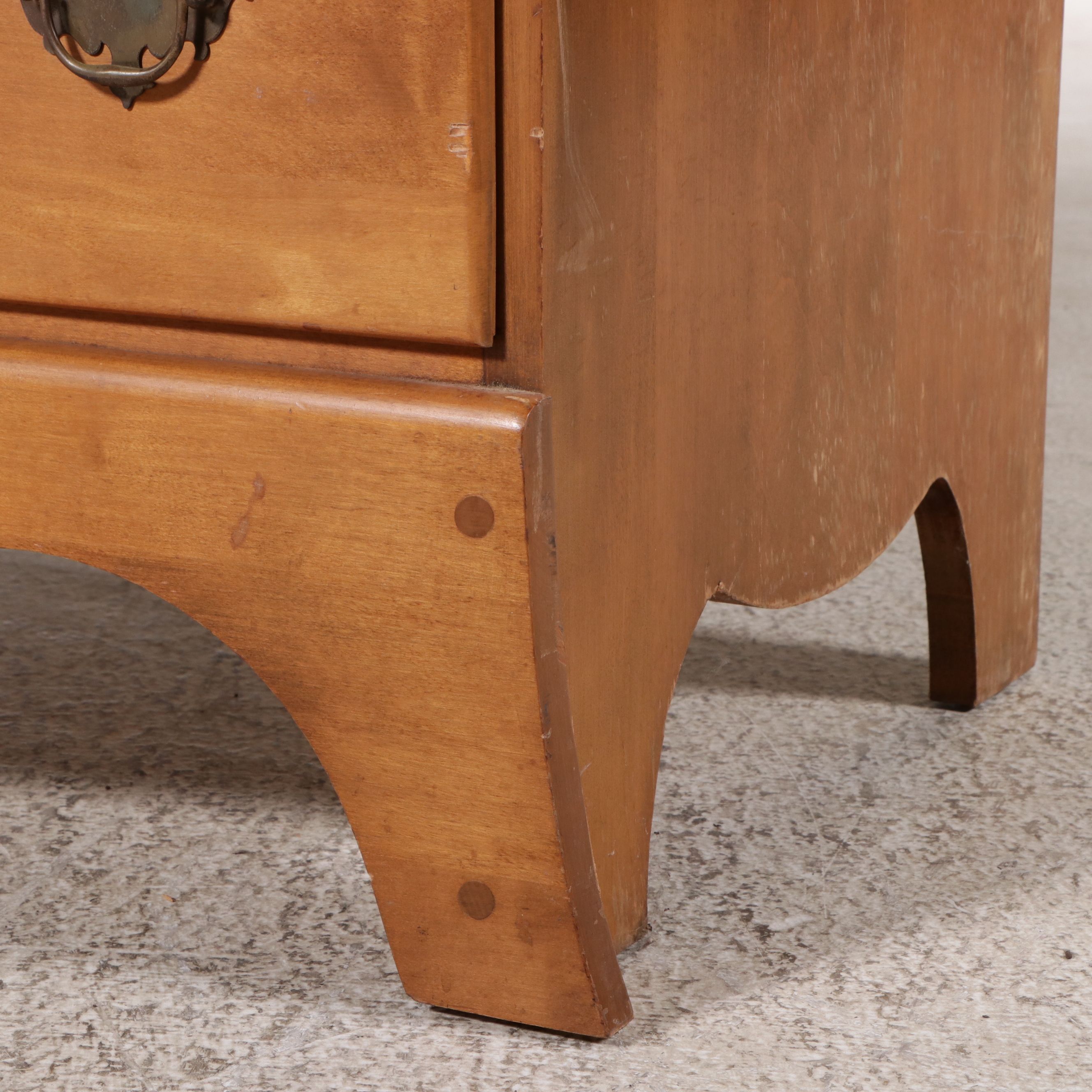 Olde Randolph House Colonial Style Chest of Drawers