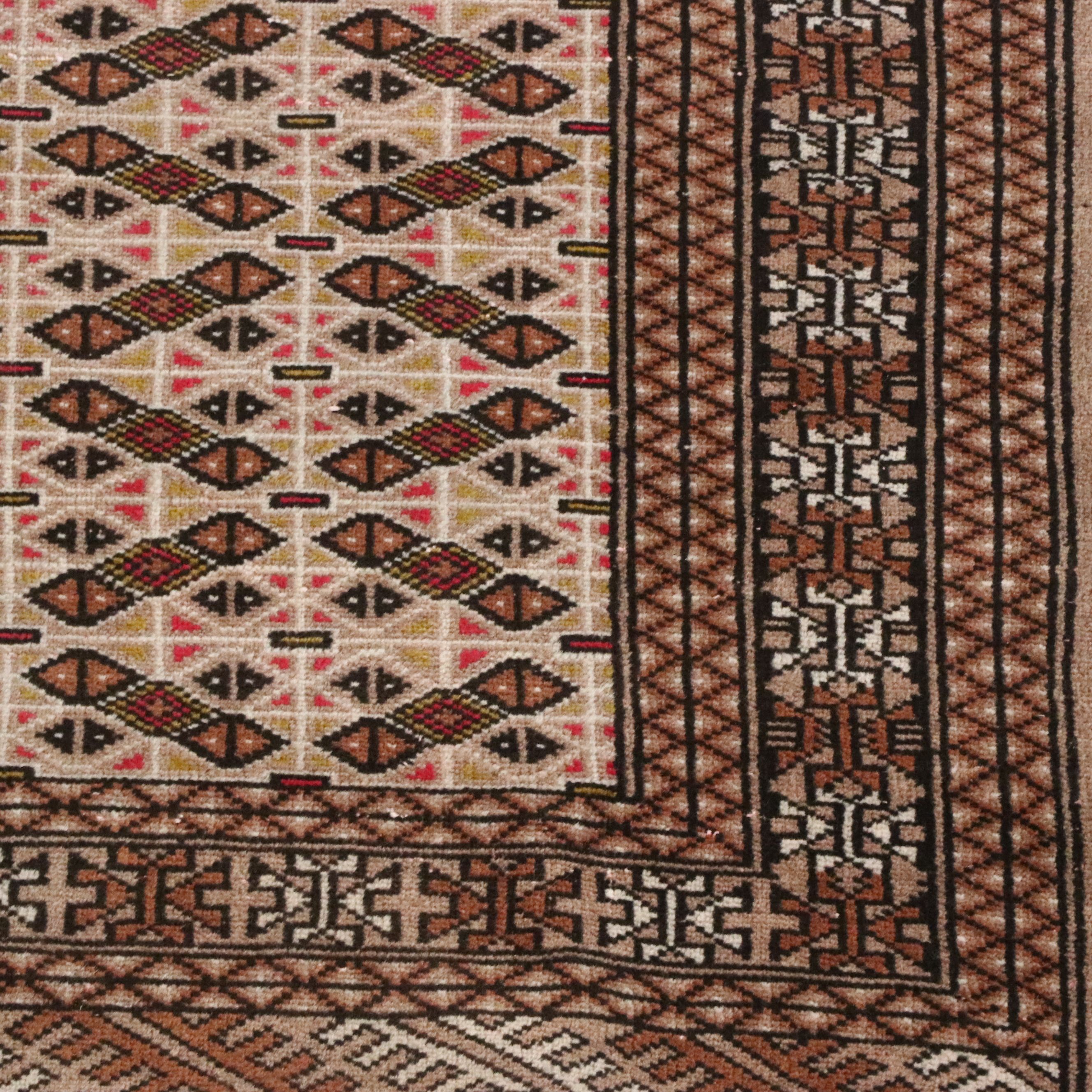 4'6 x 6'4 Hand-Knotted Turkish Style Area Rug