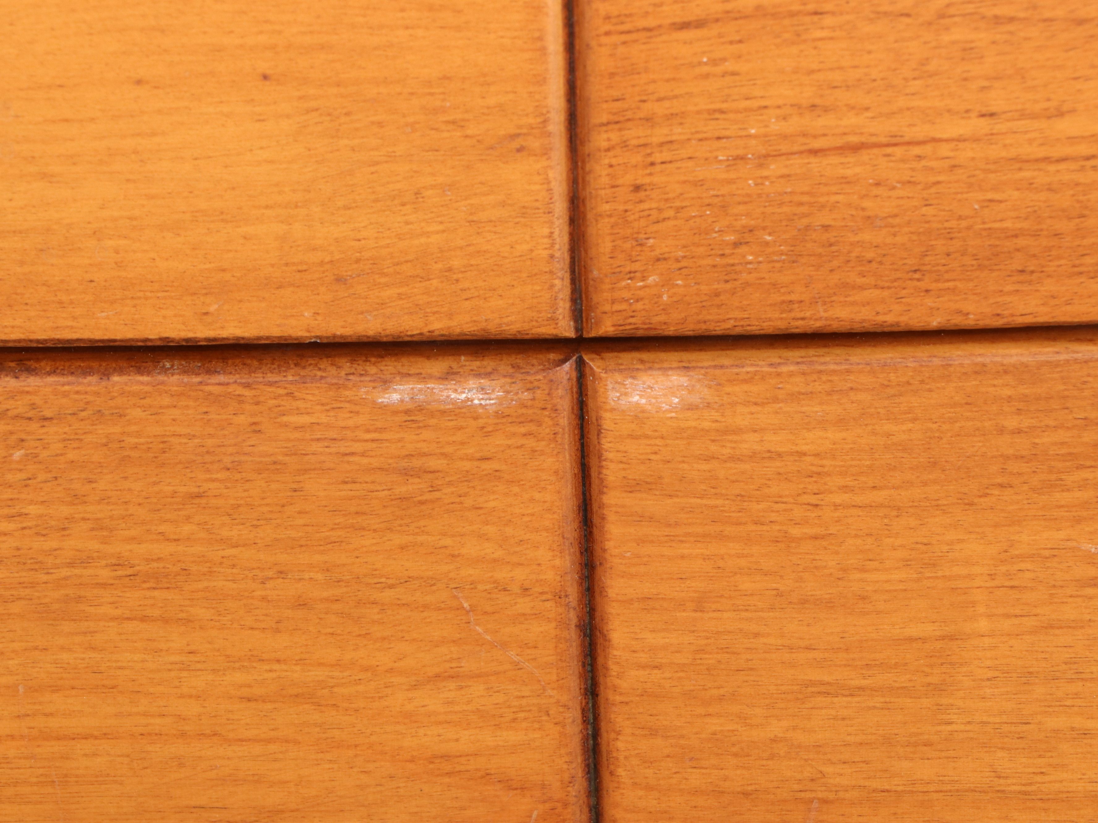 Heywood-Wakefield Colonial Style Birch Chest of Drawers