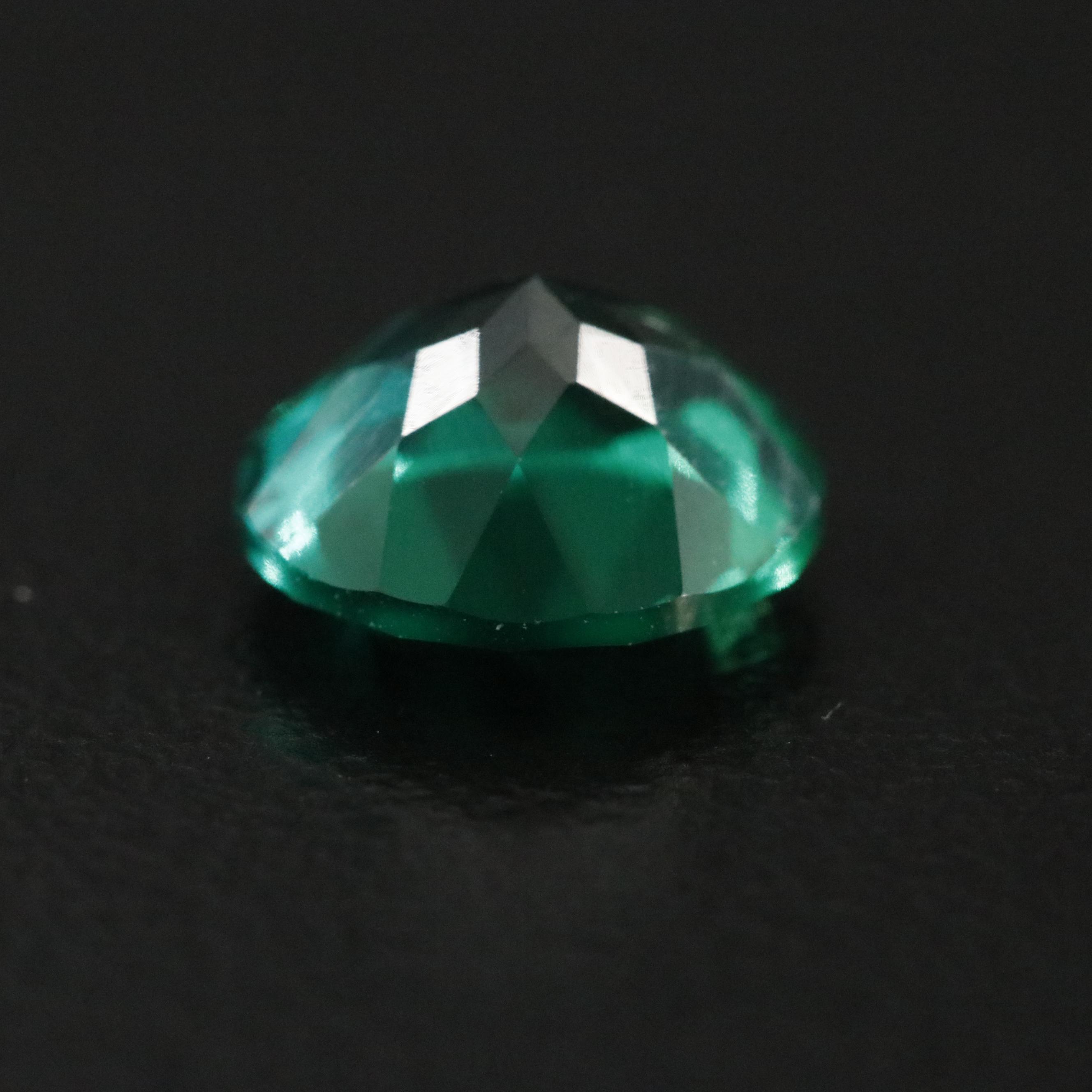 Loose 1.69 CT Lab Grown Emerald