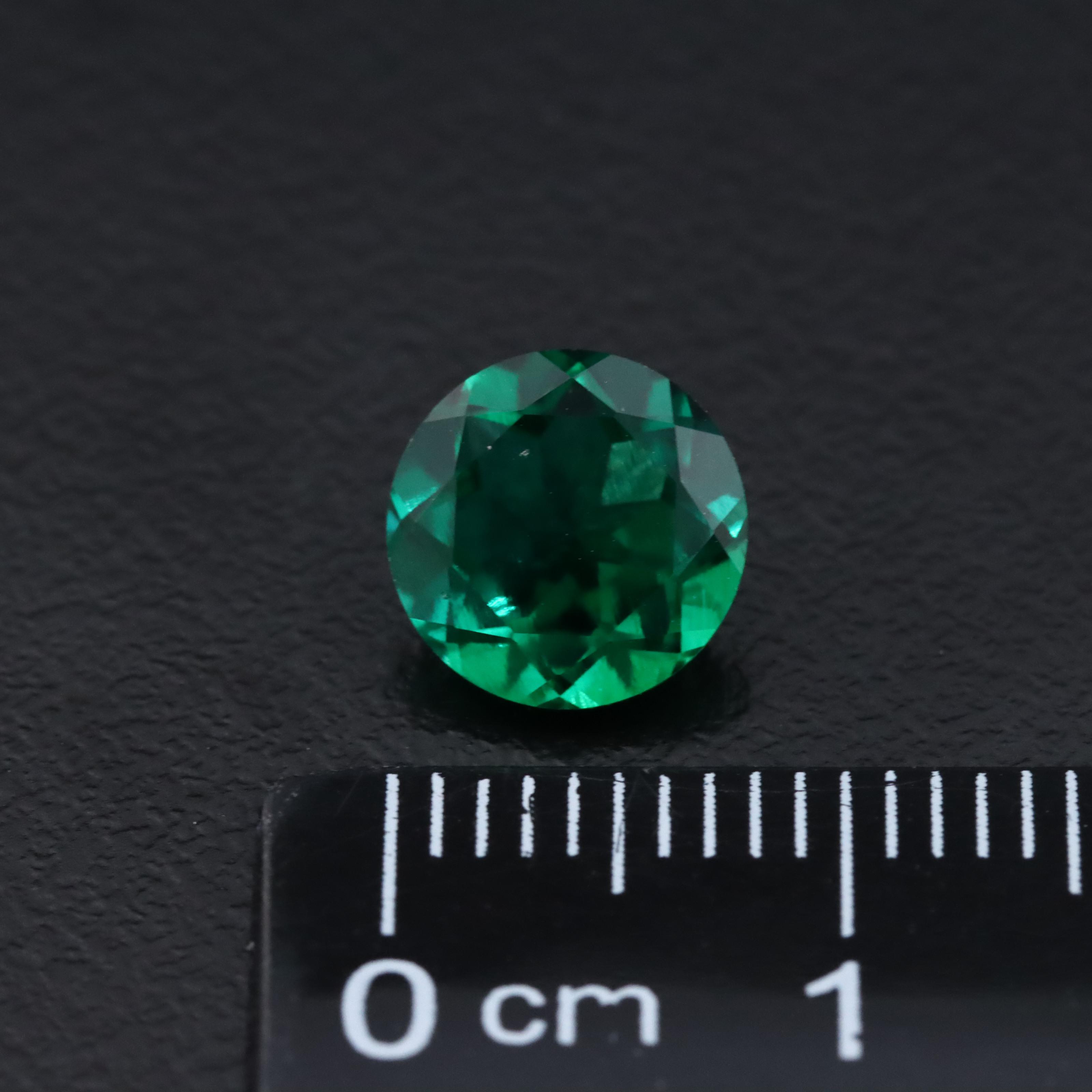 Loose 1.60 CT Lab Grown Emerald