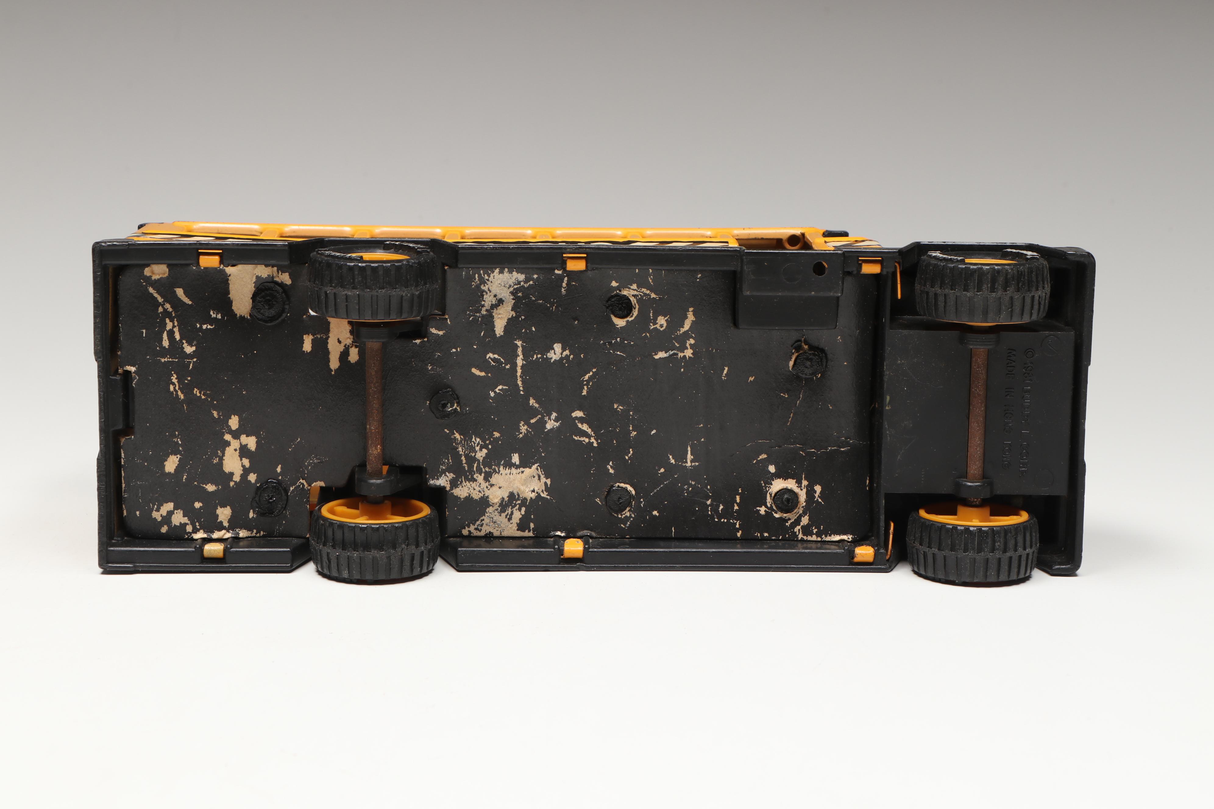 Vintage Buddy L Corporation Metal School Buses