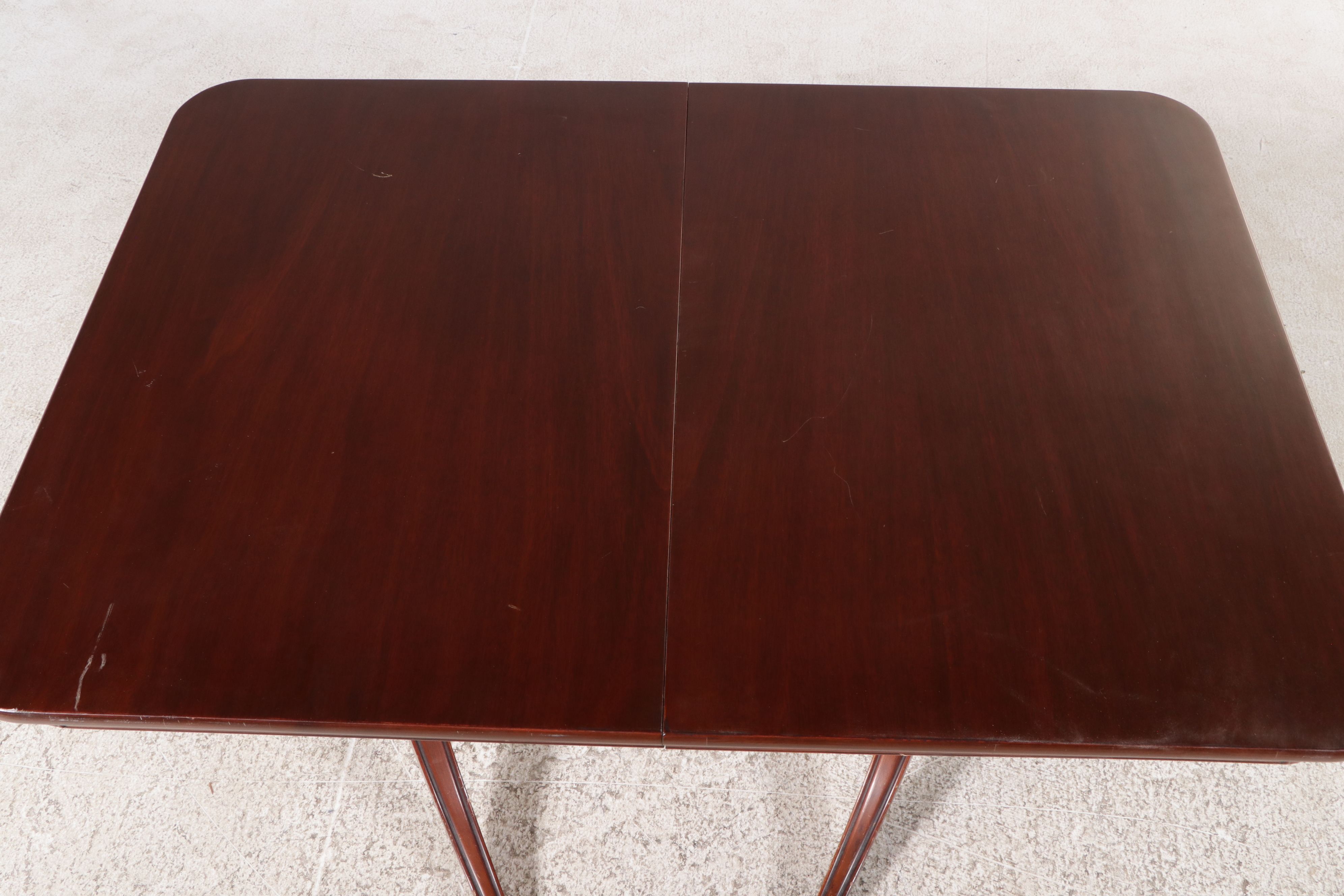 Duncan Phyfe Style Mahogany Dining Table