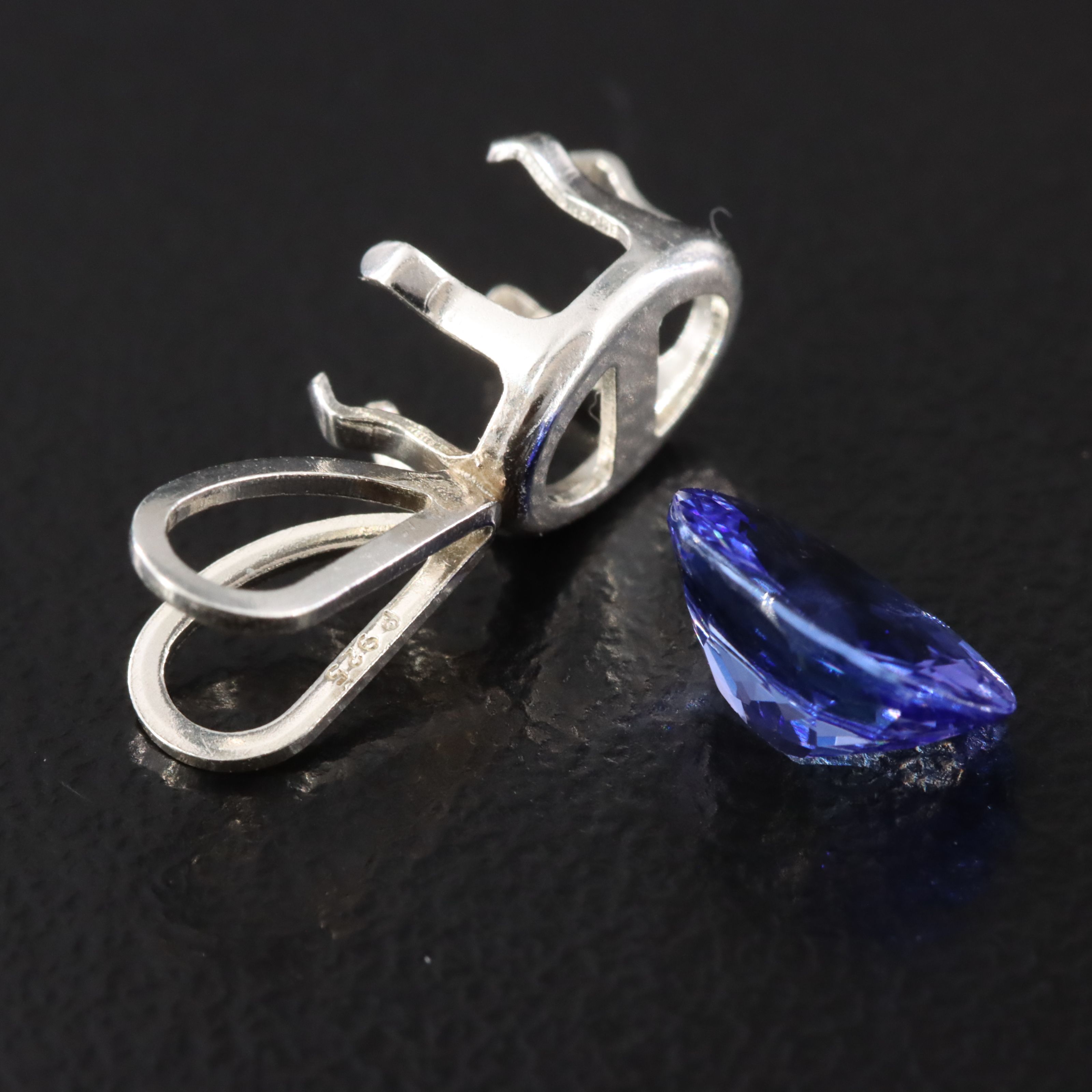 Loose 1.01 CT Tanzanite with Sterling Pendant Mounting