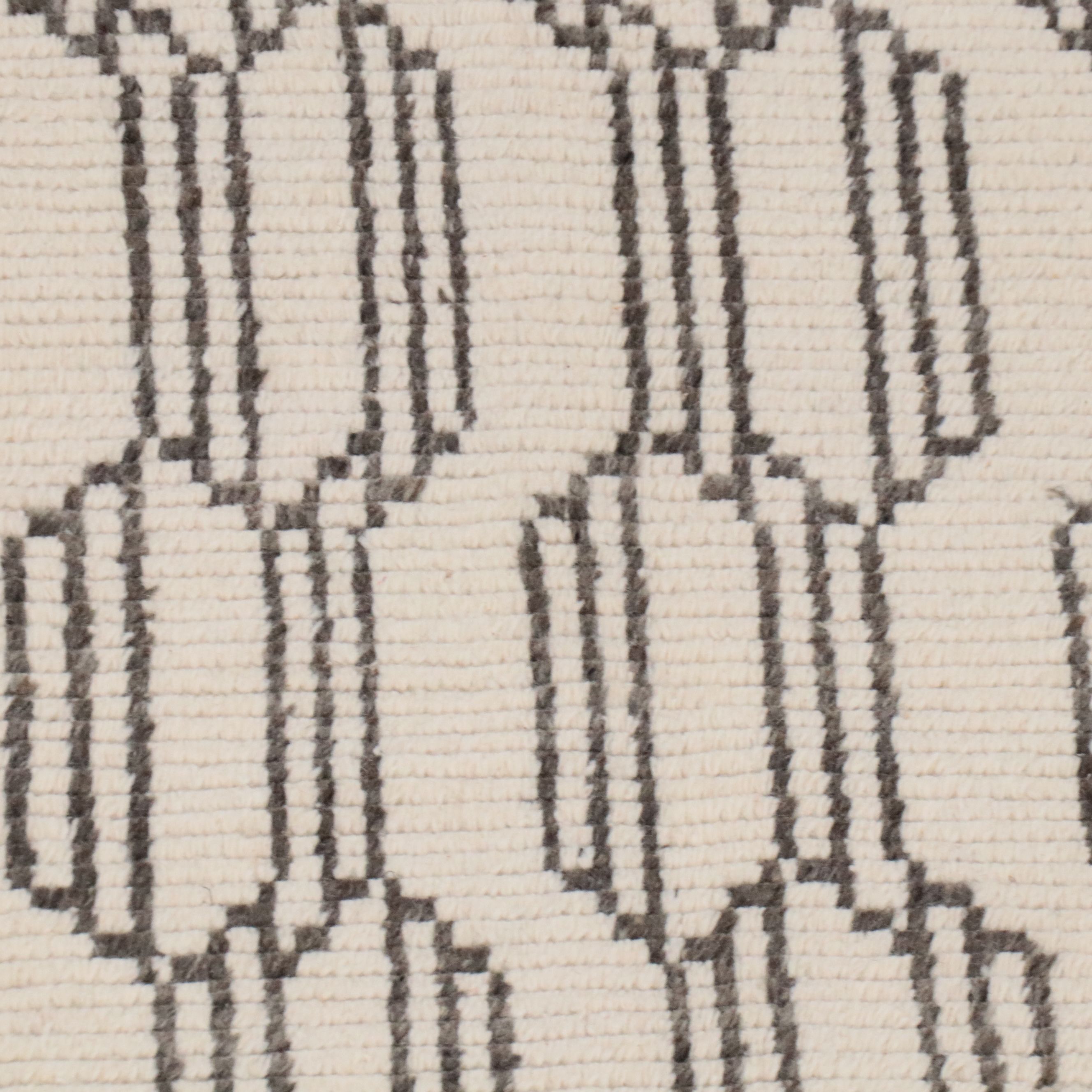 5'2 x 9'5 Hand-Knotted Moroccan Geometric Wool Area Rug with Braided Fringe