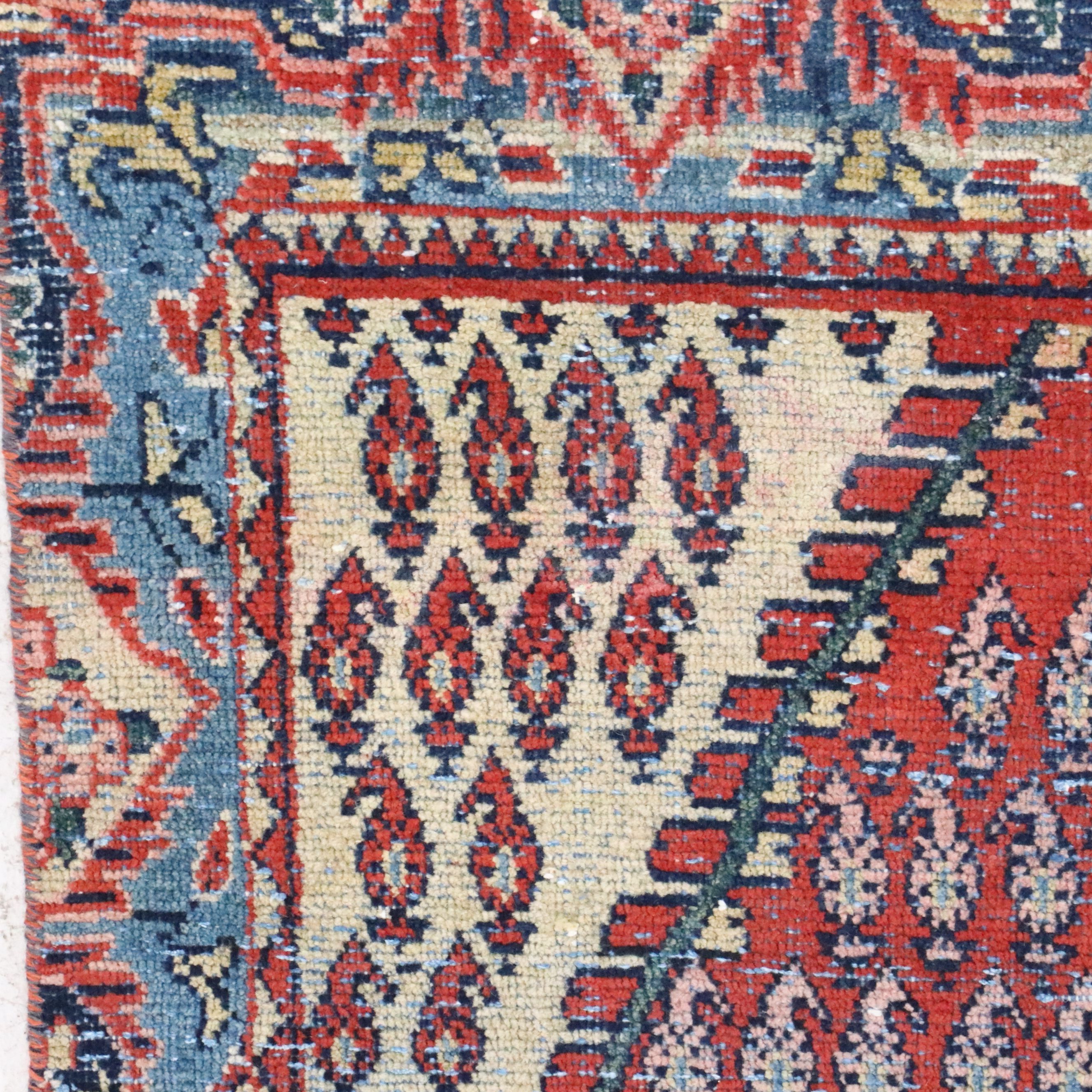 3'9 x 9'3 Hand-Knotted Persian Seraband Long Rug