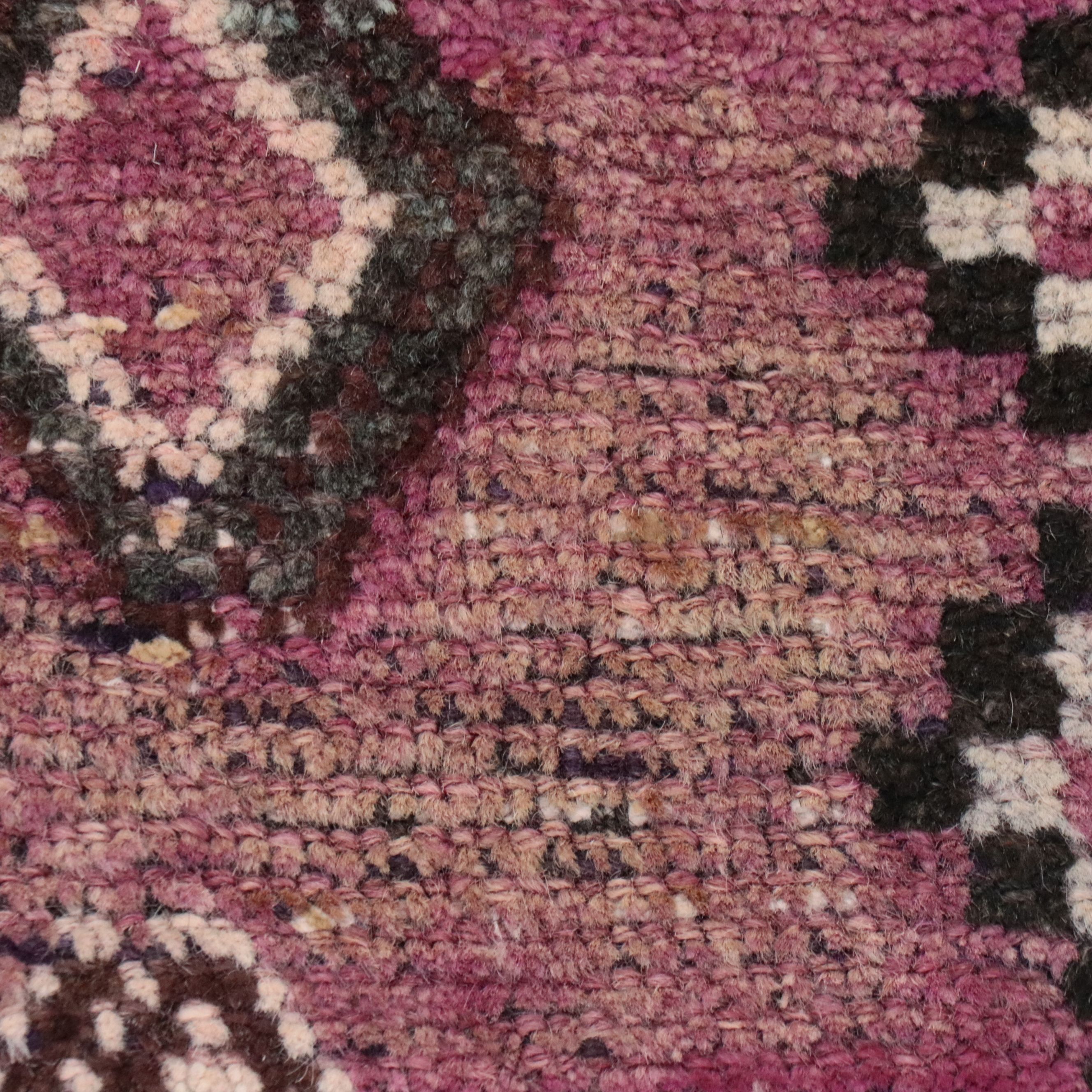 4'9 x 7'4 Hand-Knotted Persian Shiraz Area Rug