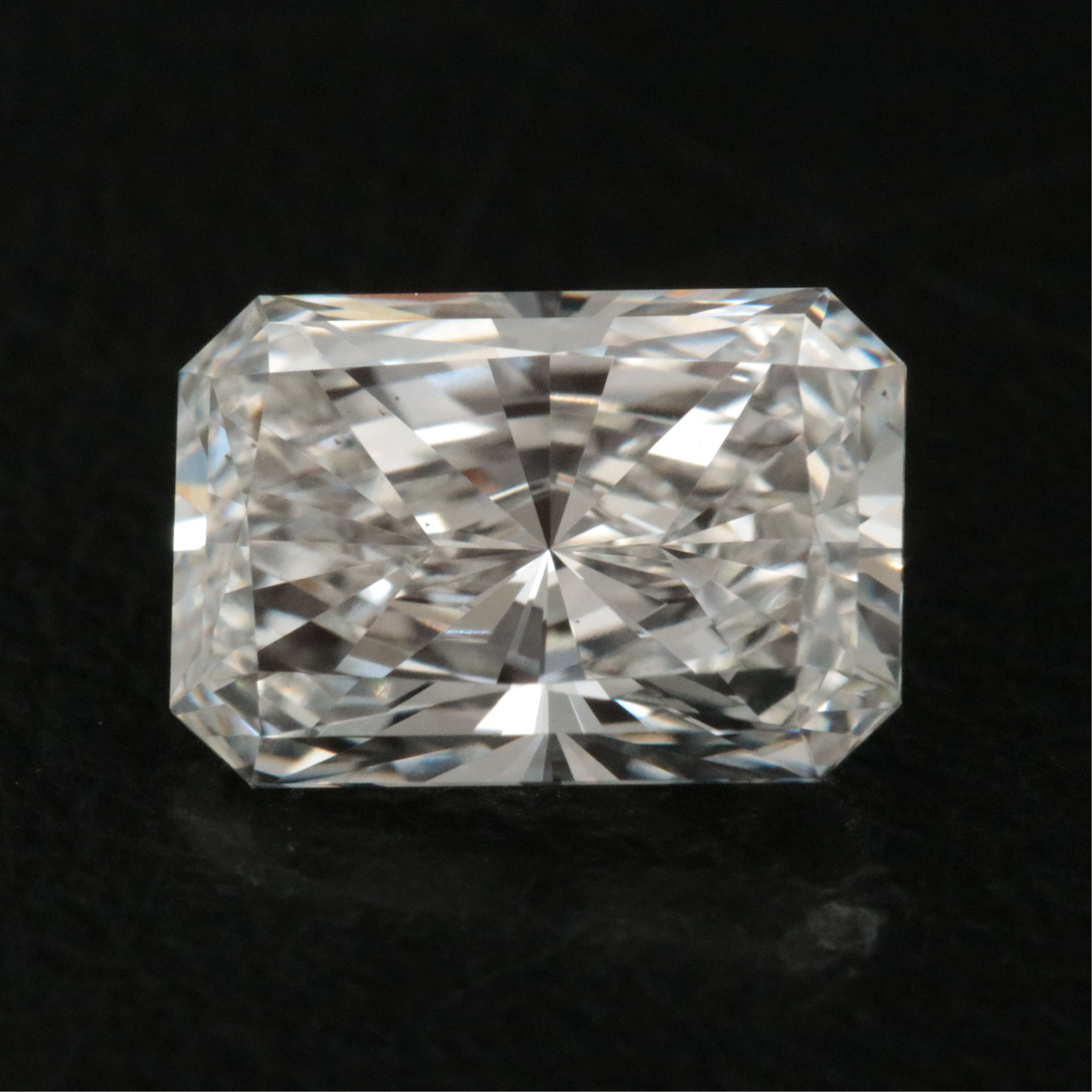 Loose 1.36 CT Lab Grown Diamond with IGI Report