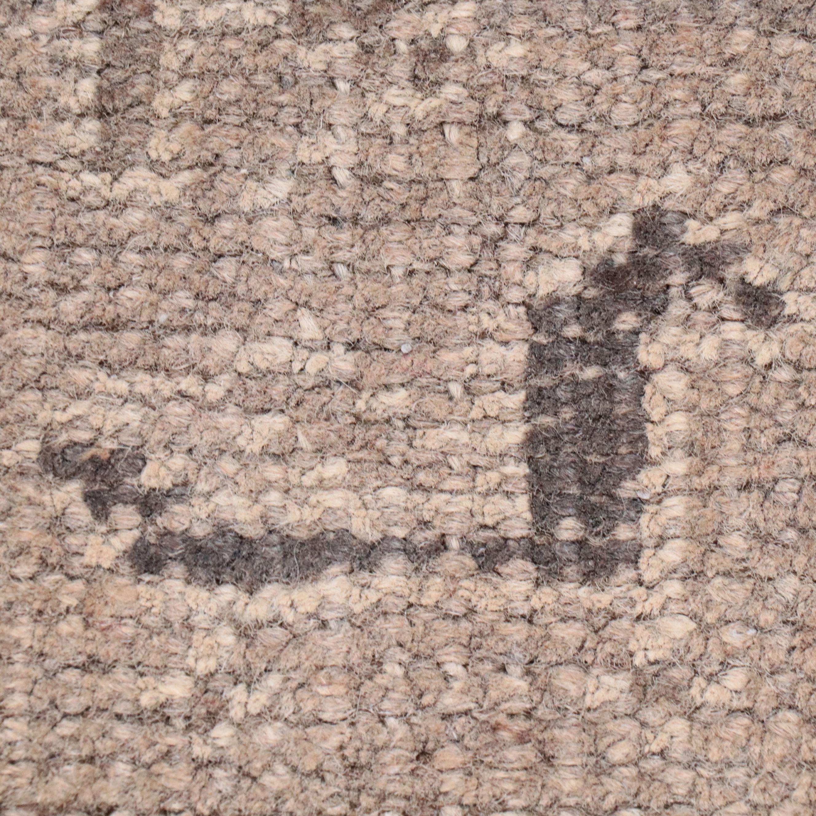 6'11 x 10'1 Hand-Knotted Persian Shiraz Area Rug