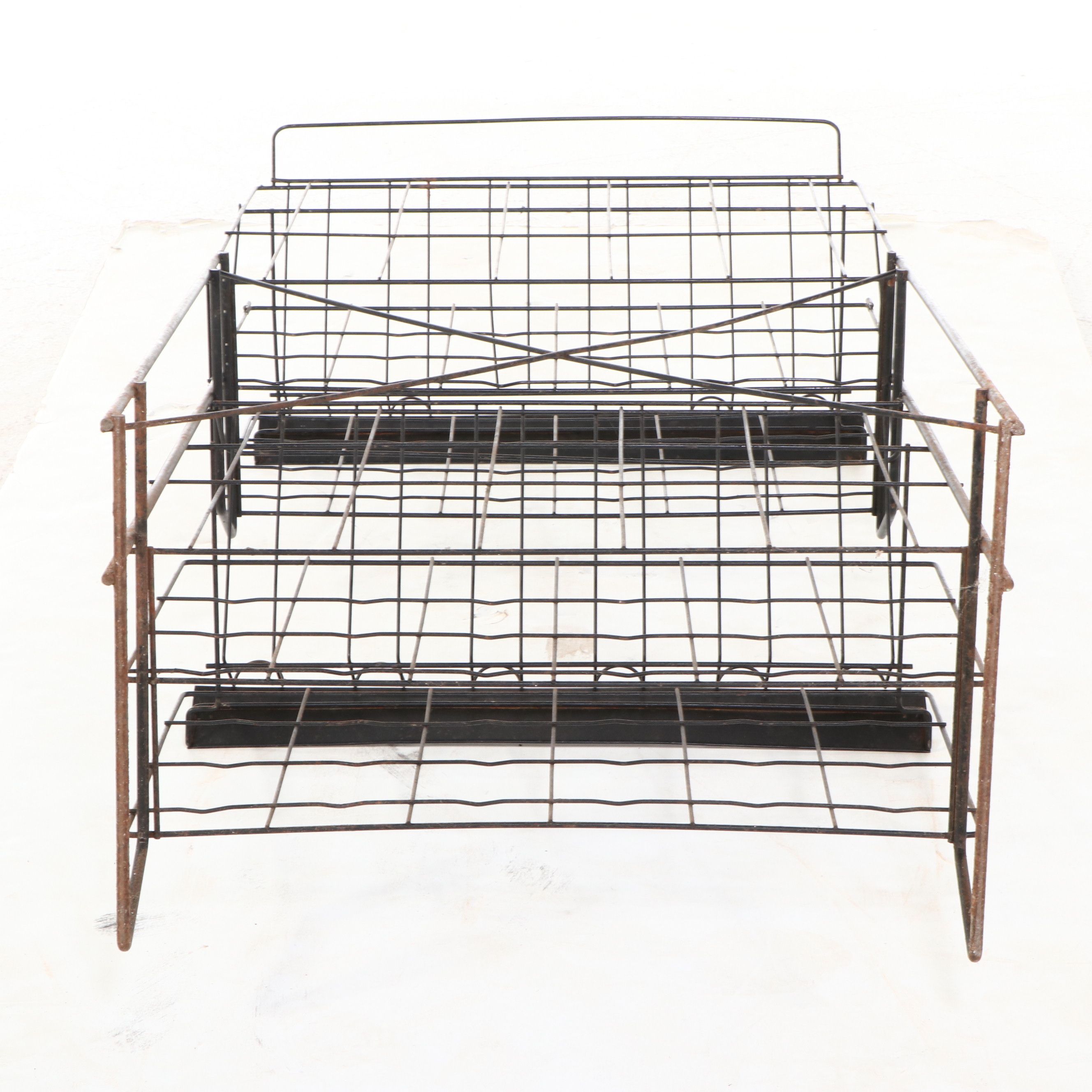 Metal Wire Two-Tier Wine Display Rack