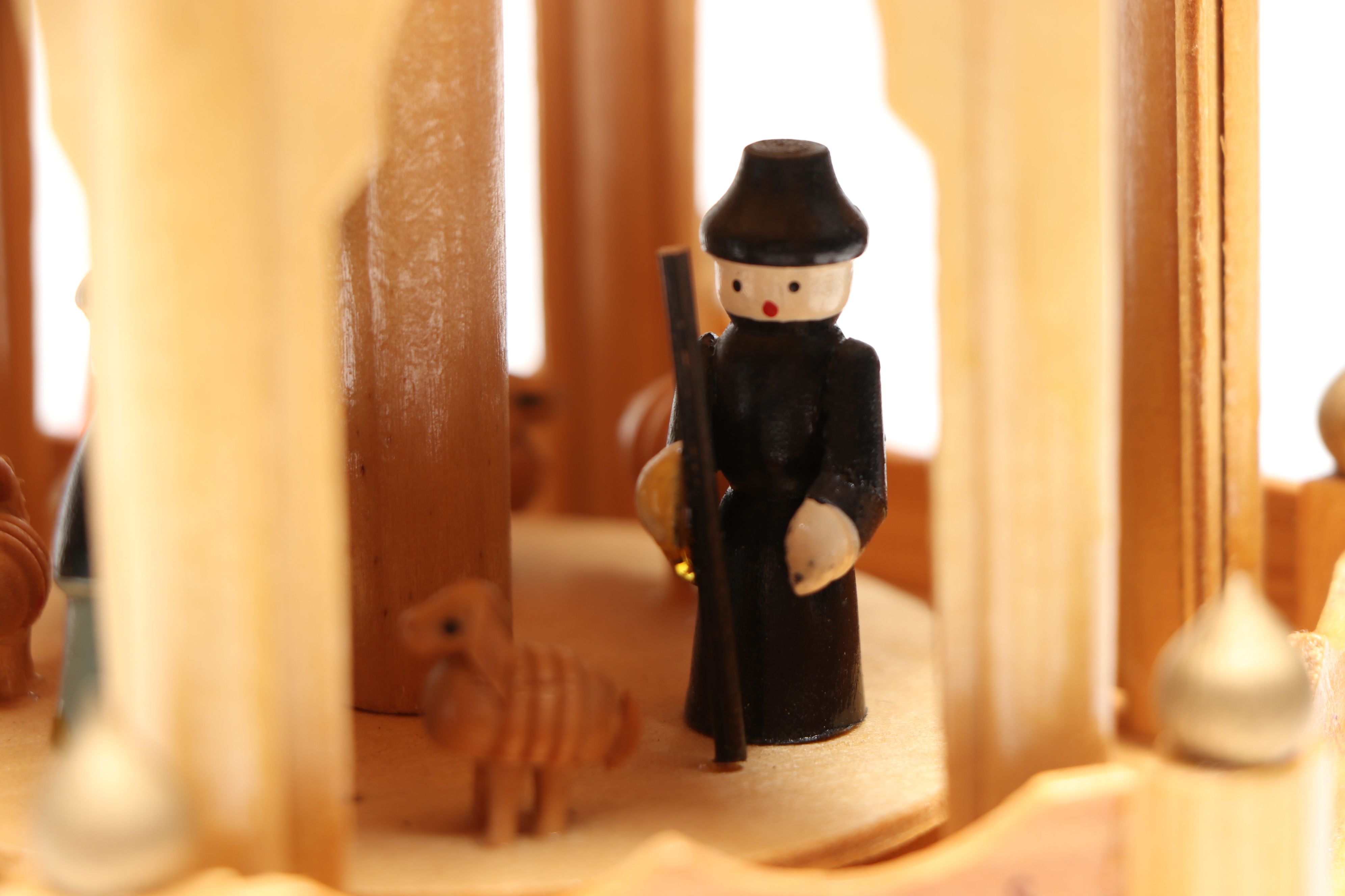 Wooden German Weihnachts-Pyramide