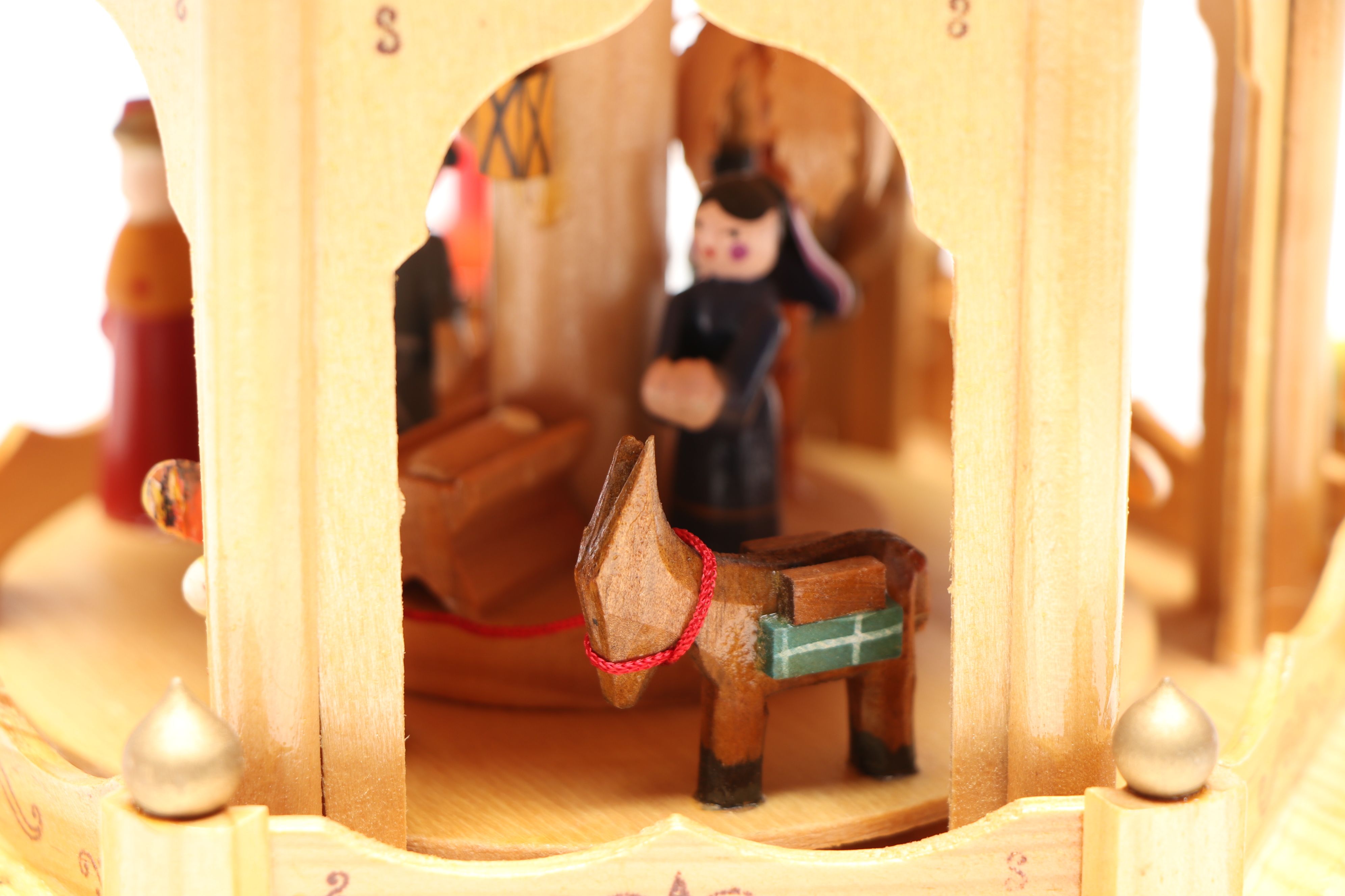 Wooden German Weihnachts-Pyramide