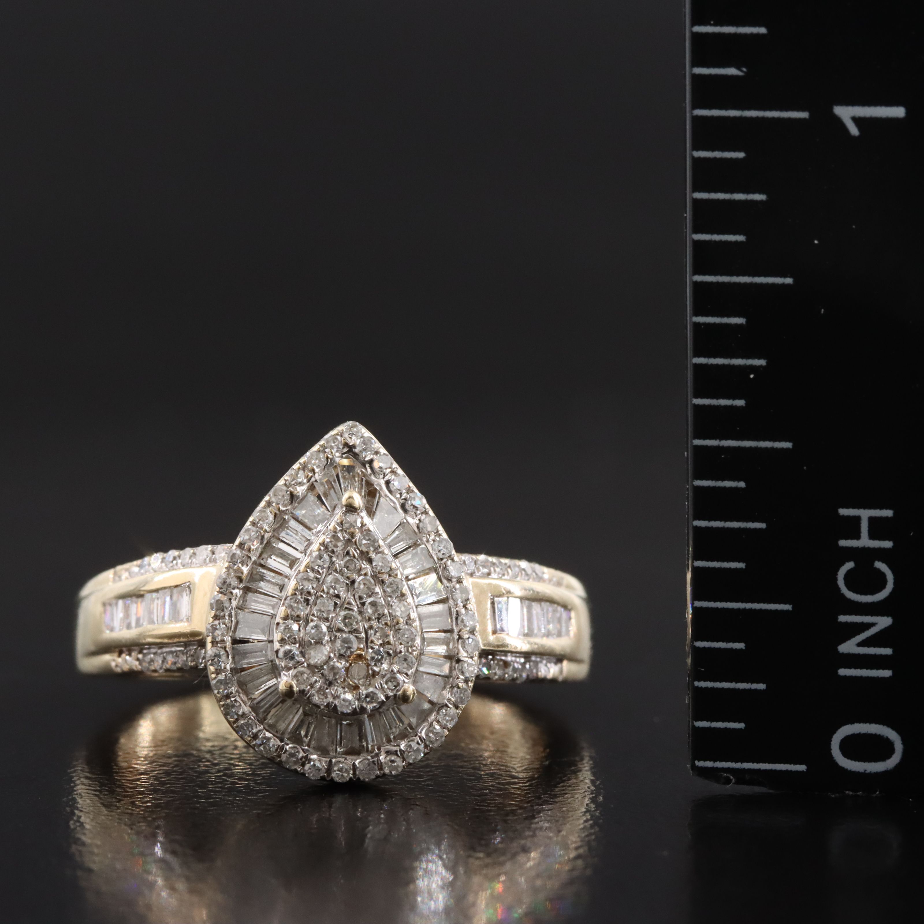 10K 0.75 CTW Diamond Ring