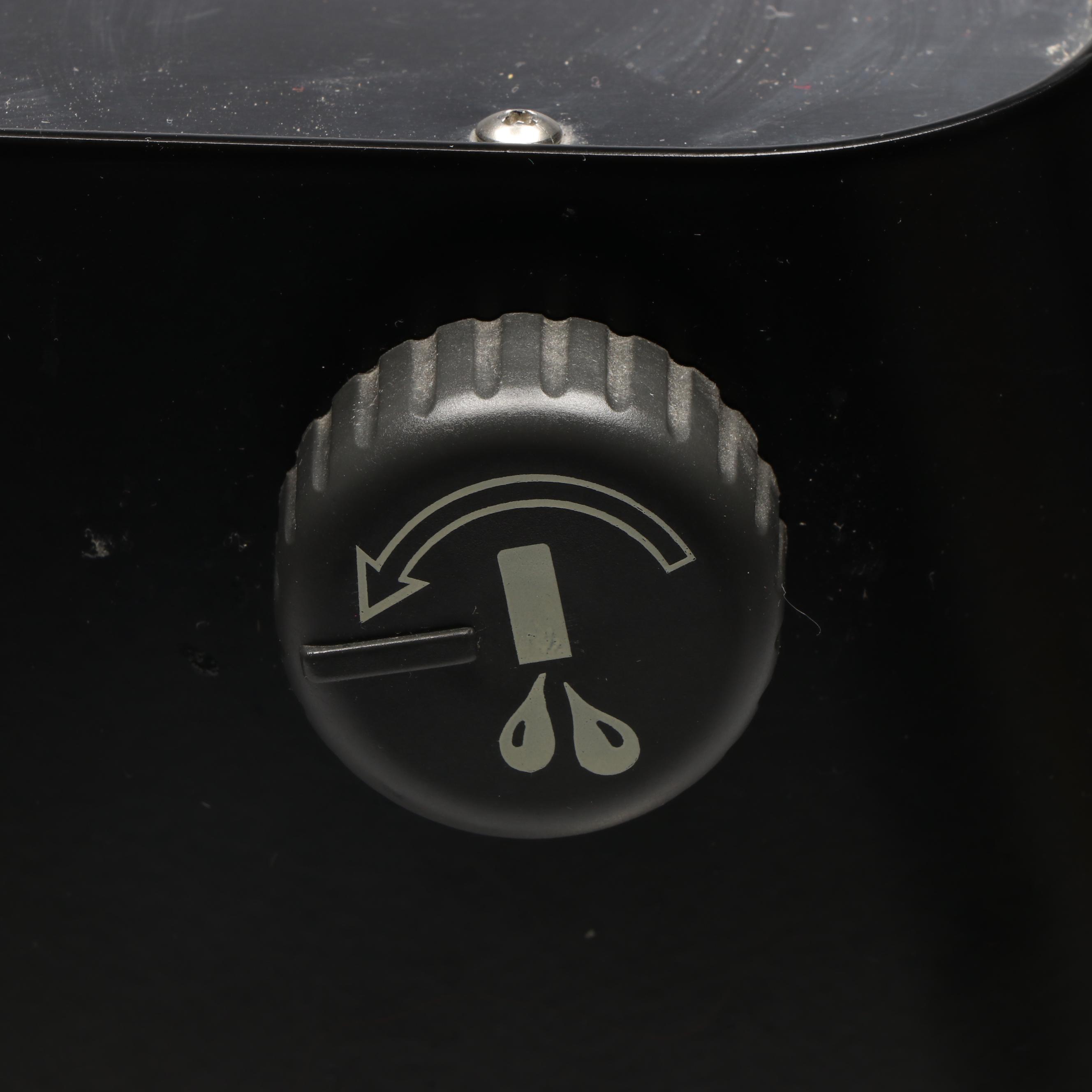 Estro Vapore Espresso Machine with Cutco Kitchen Knives