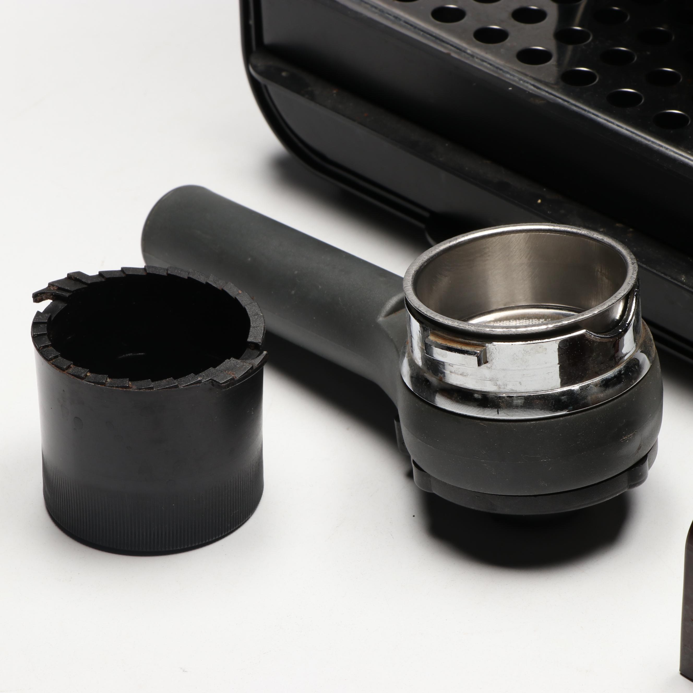 Estro Vapore Espresso Machine with Cutco Kitchen Knives