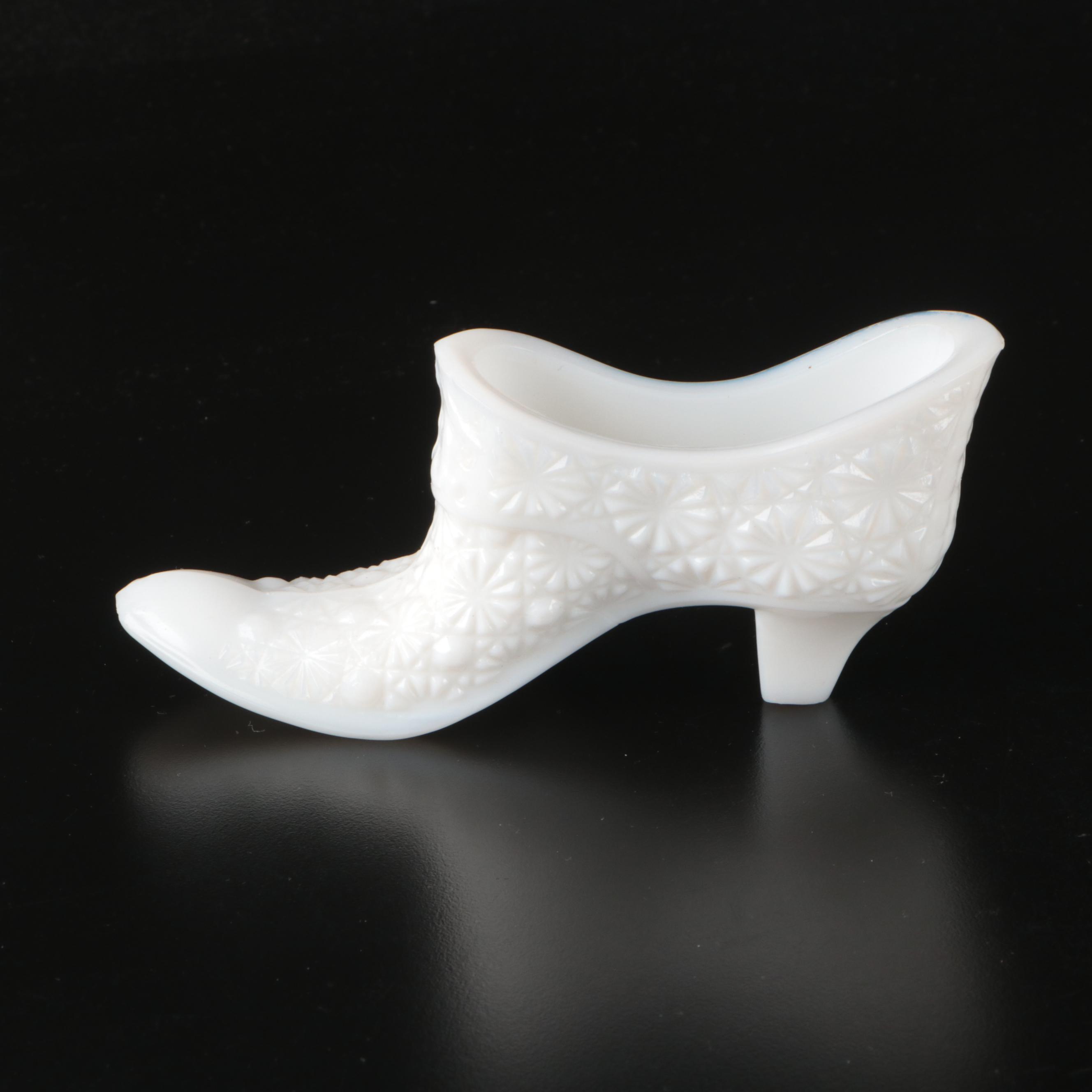 Pyrex Milk Glass Oval Plates with Other Table Accessories, Mid to Late 20th C.