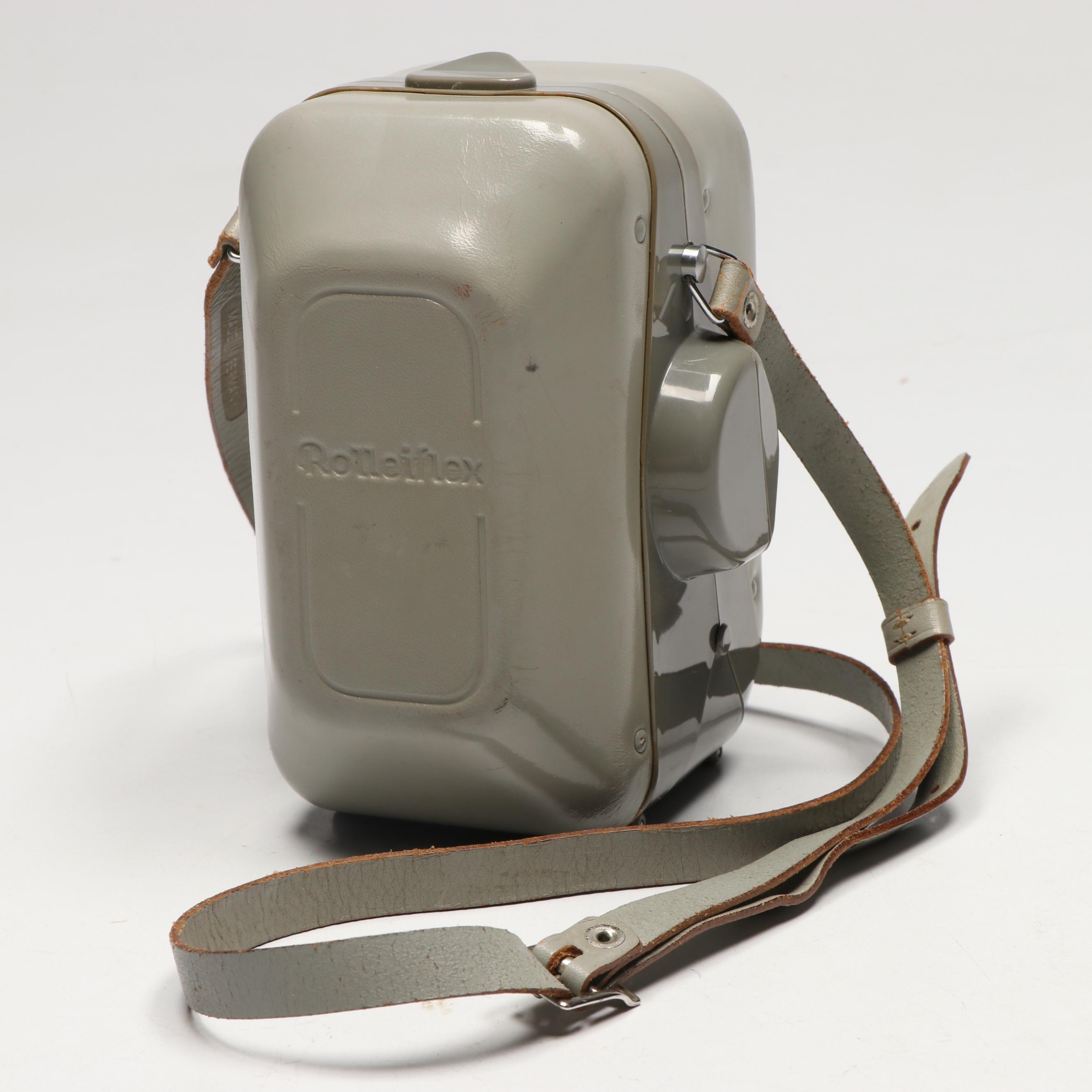 Rollei "Rolleiflex" Twin-Lens Reflex Camera in Case, Mid-20th Century