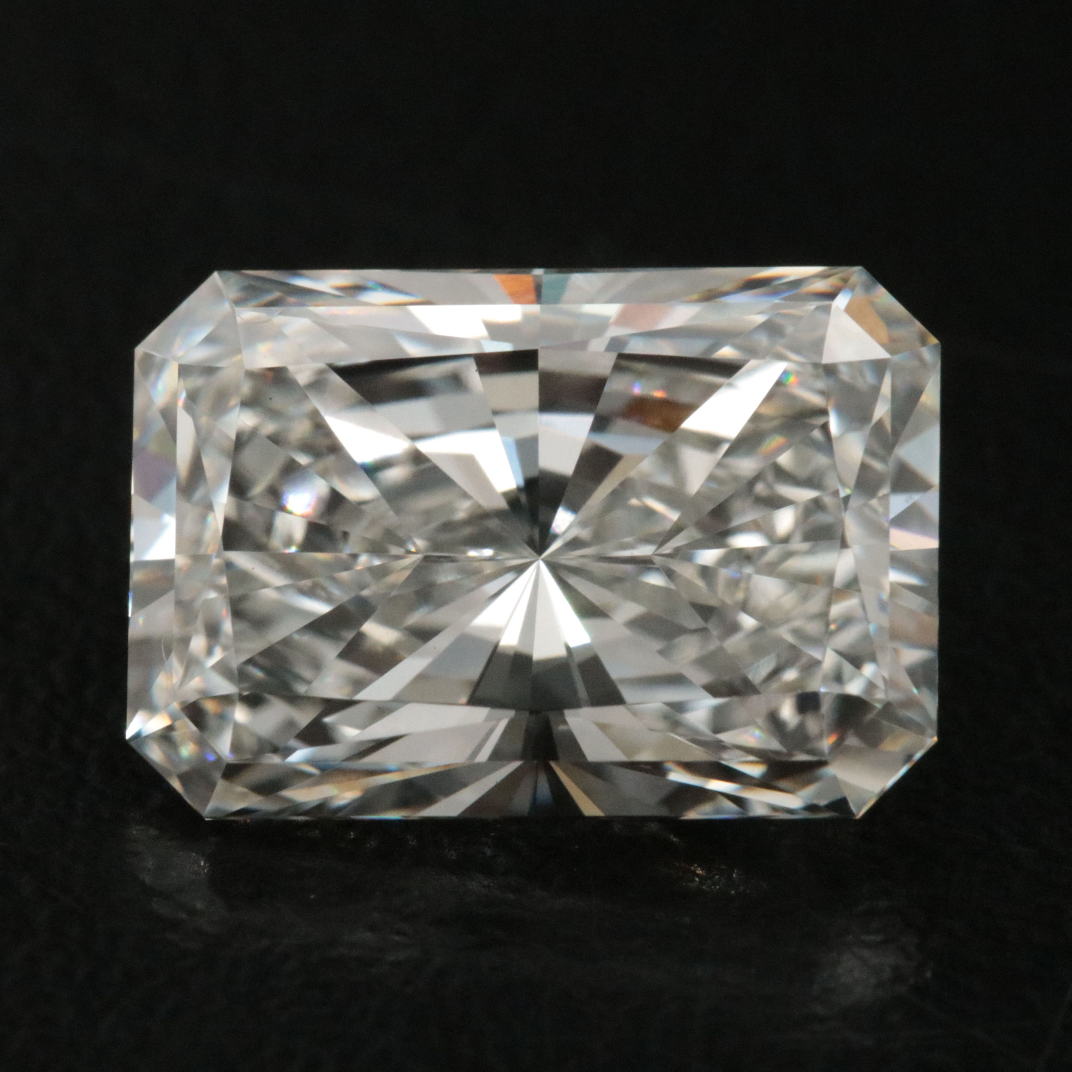 Loose 4.10 CT Lab Grown Diamond with IGI Report