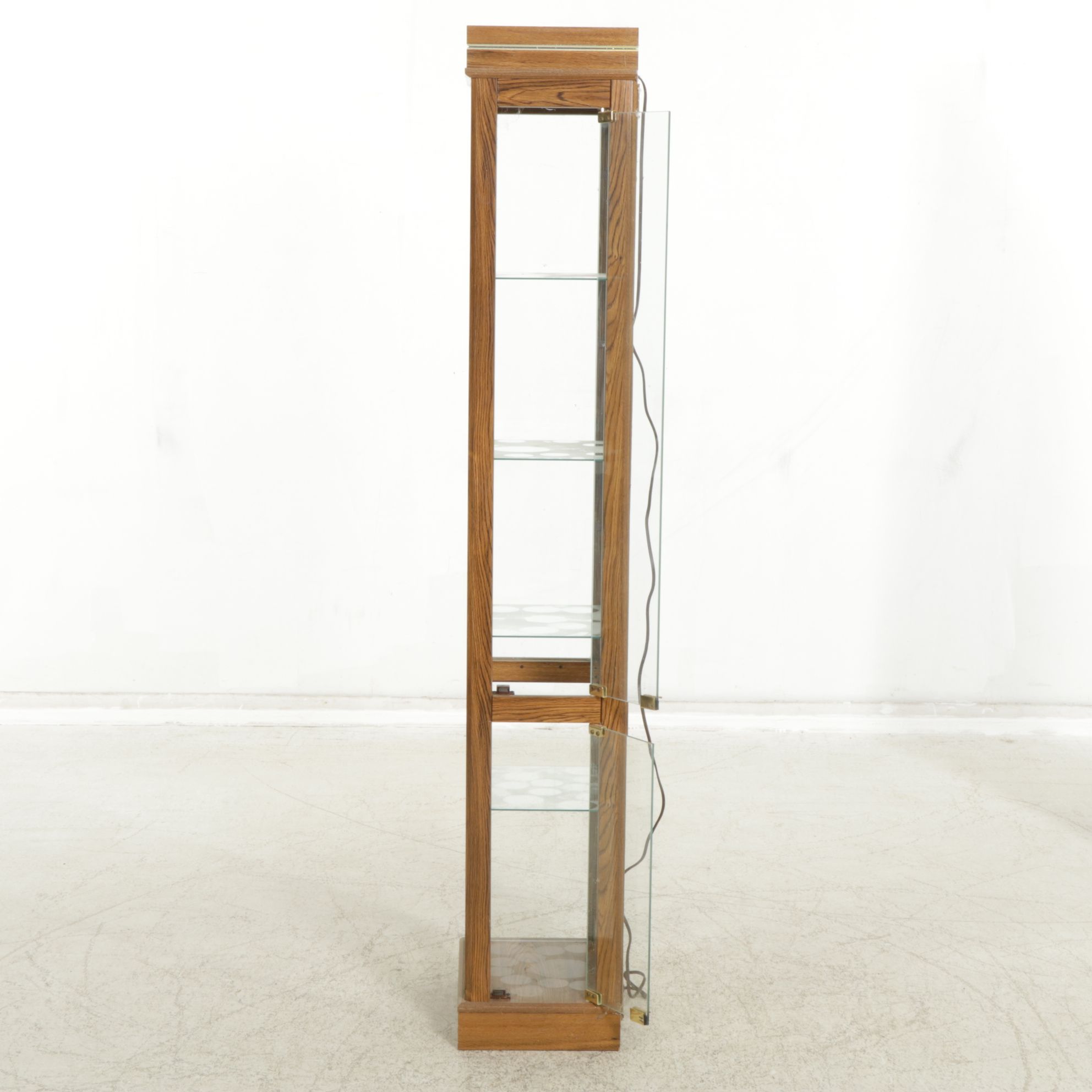 Oak Grain Finished Illuminated Curio Cabinet