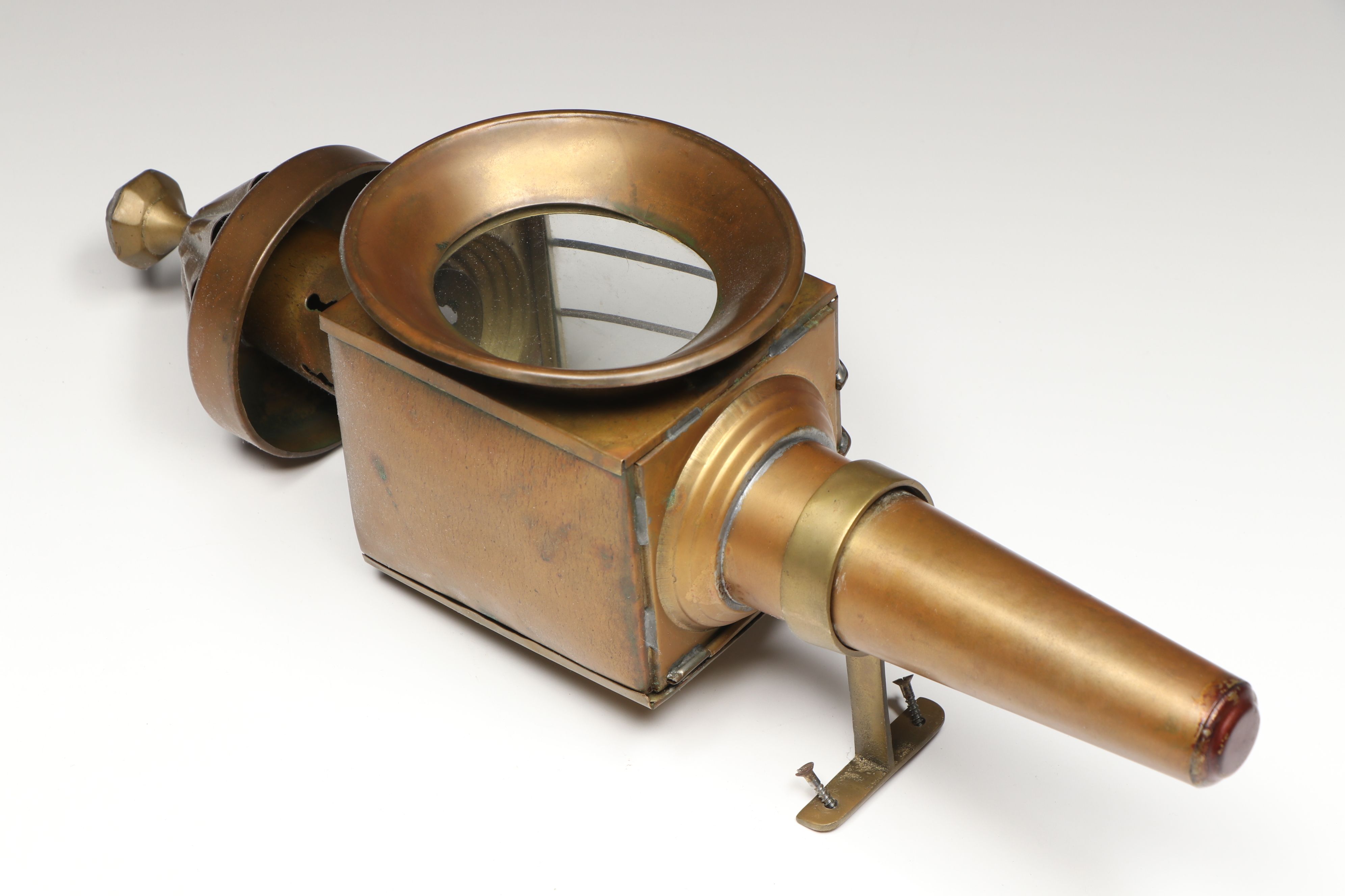 Brass Finish Outdoor Carriage Wall Lamps