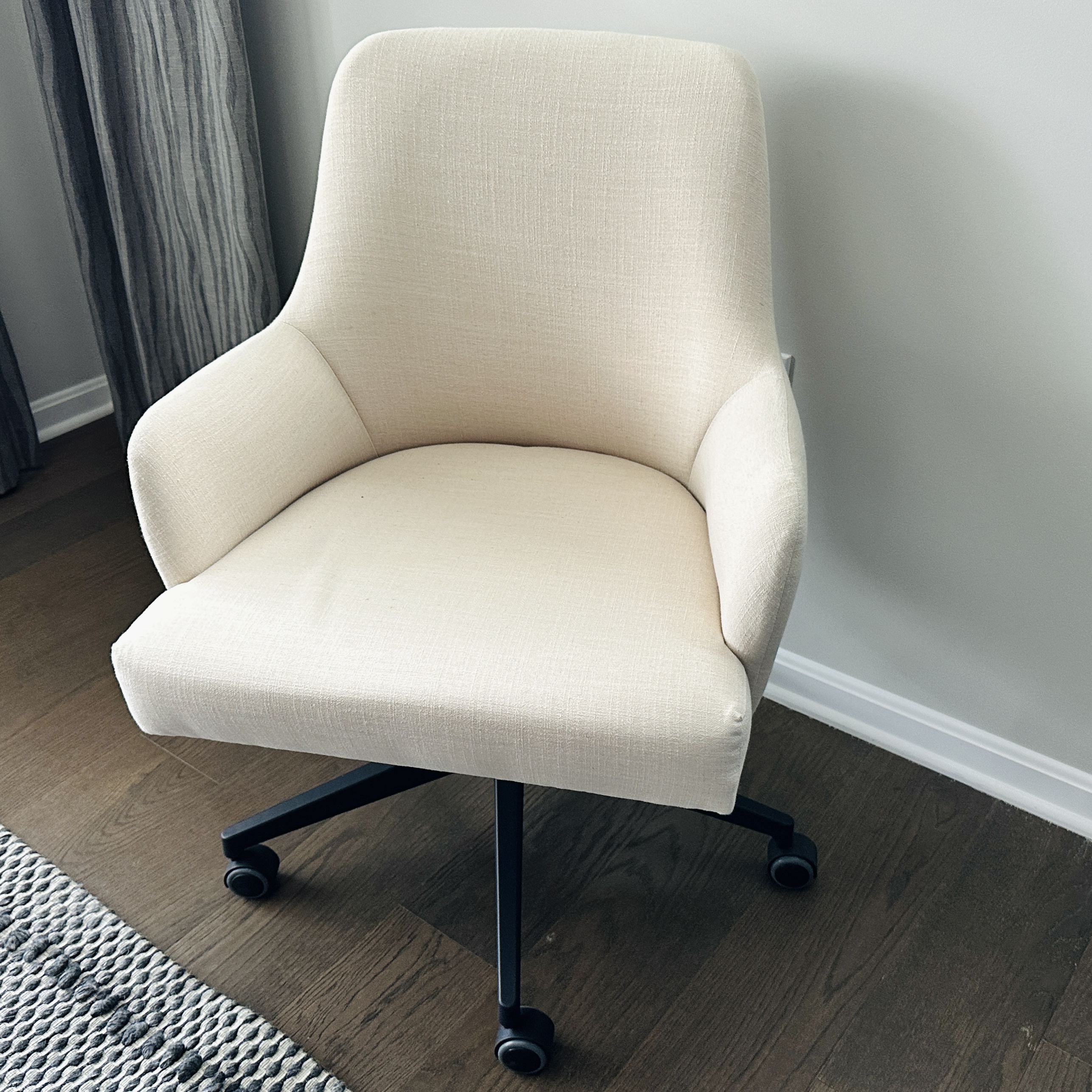 Skyline Furniture "Hudson" Linen-Look Office Chair