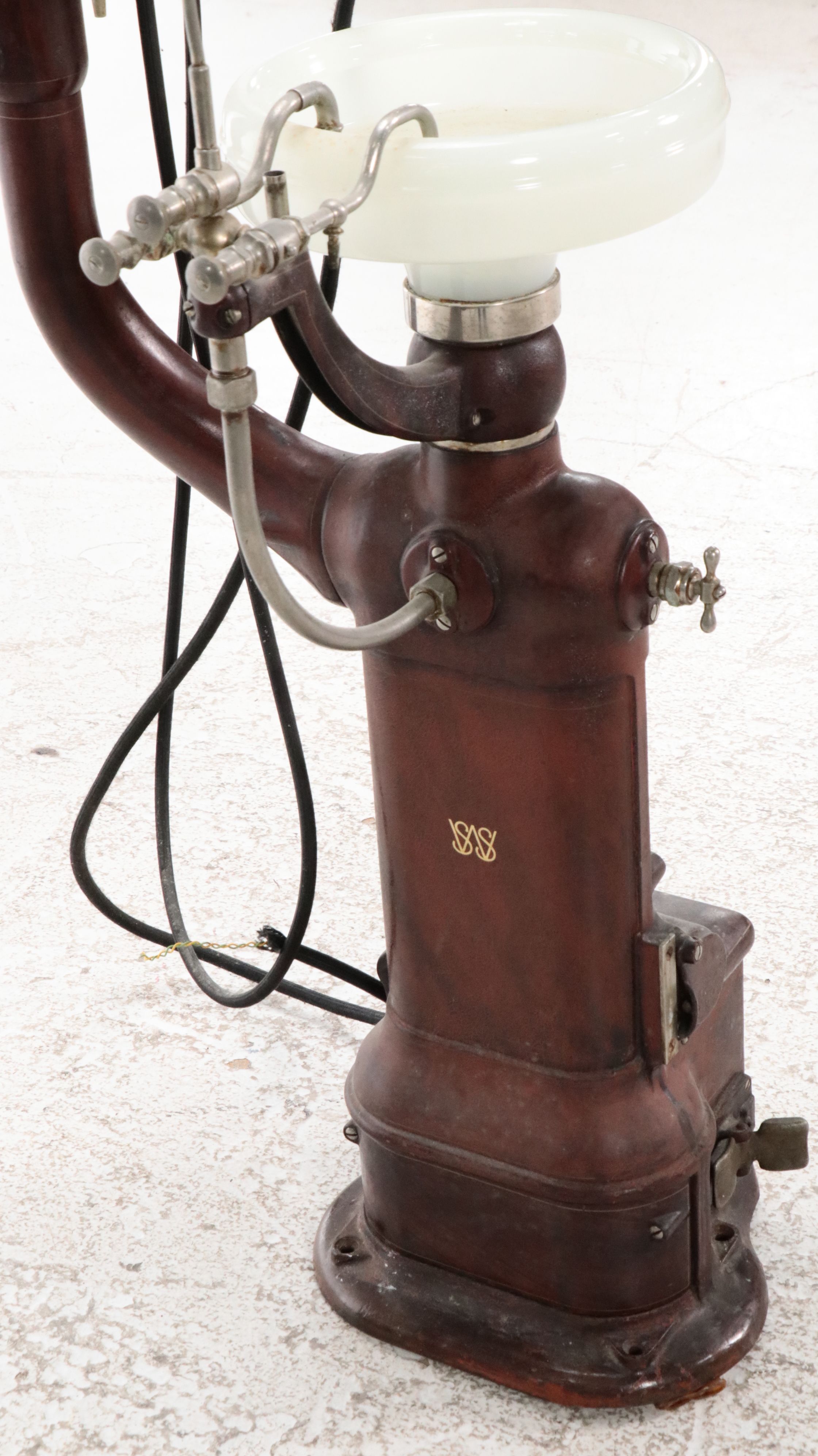 Ritter Dental Mfg. Co. Dental Chair, Early 20th Century