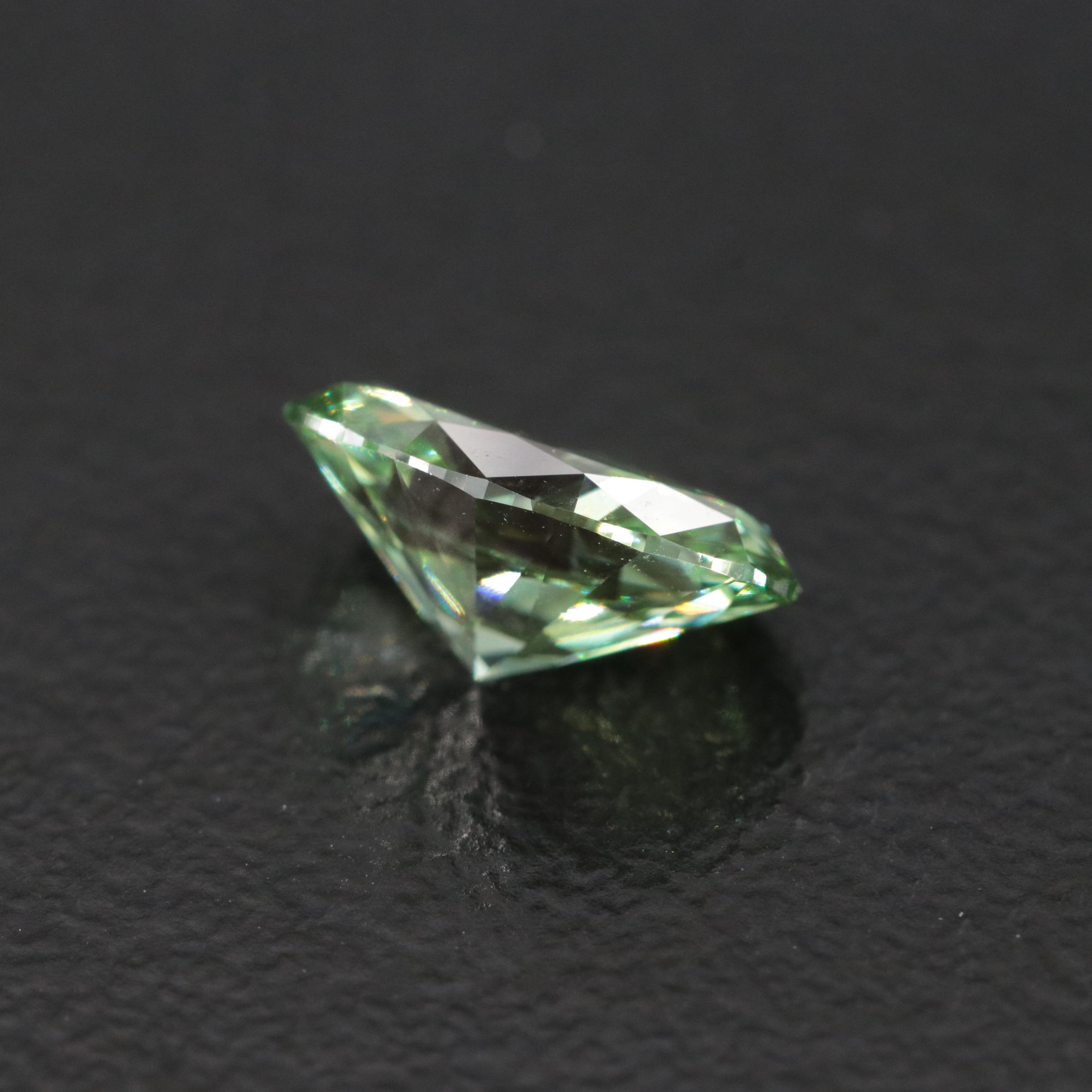 Loose 1.02 CT Lab Grown Fancy Green Diamond with IGI Report