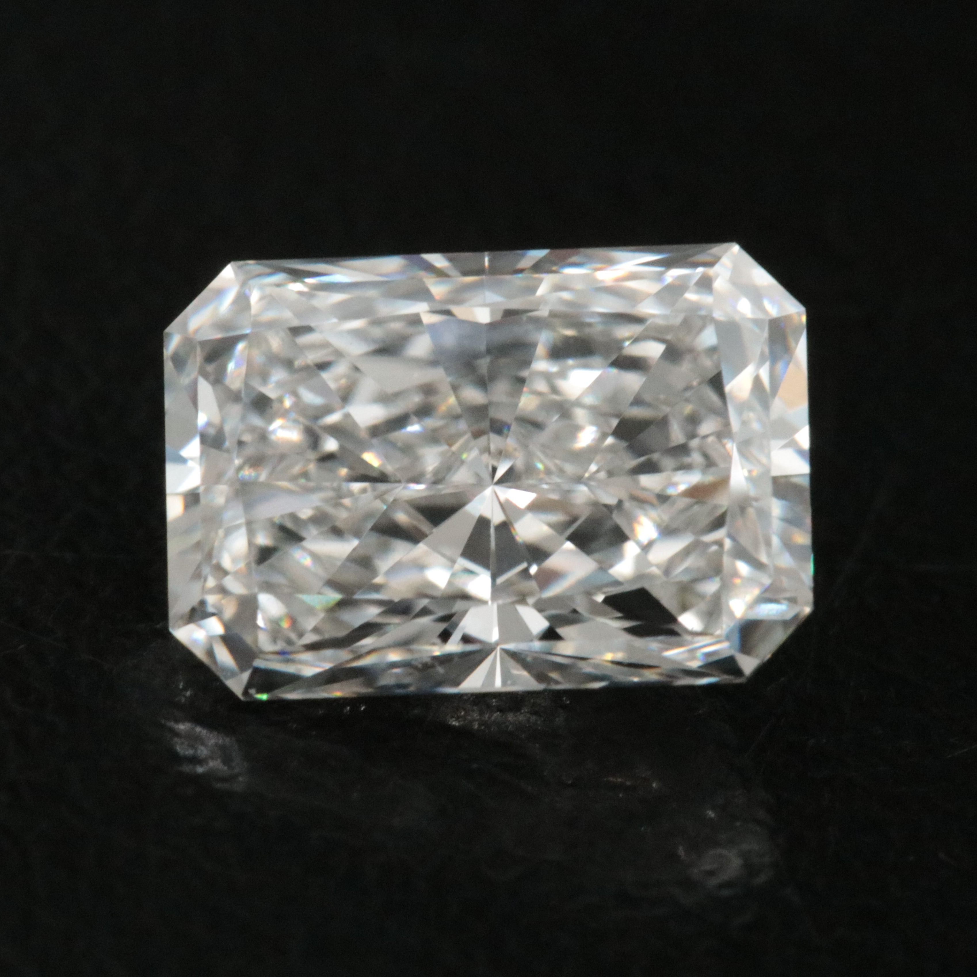 Loose 1.89 CT Lab Grown Diamond with IGI Report