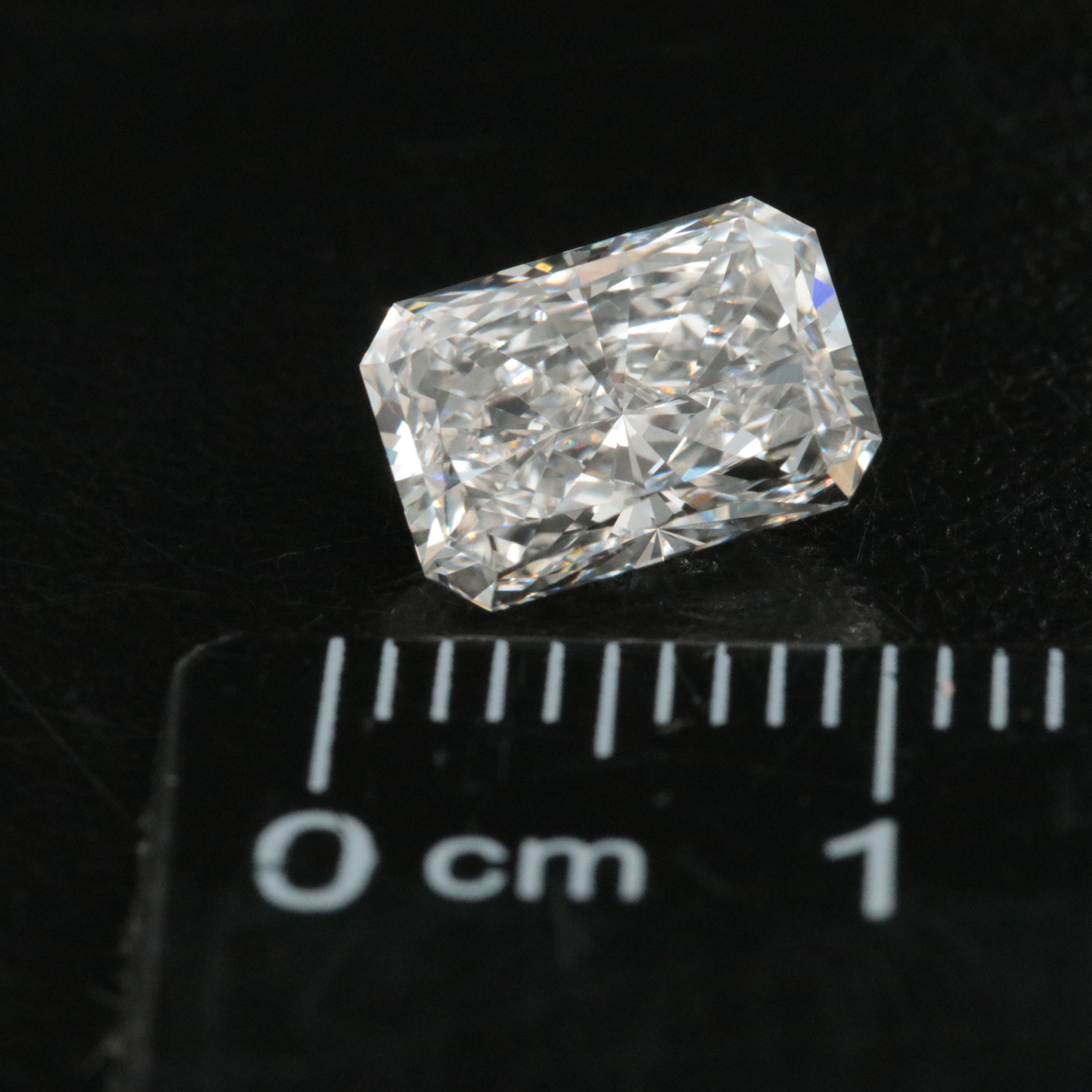 Loose 1.89 CT Lab Grown Diamond with IGI Report