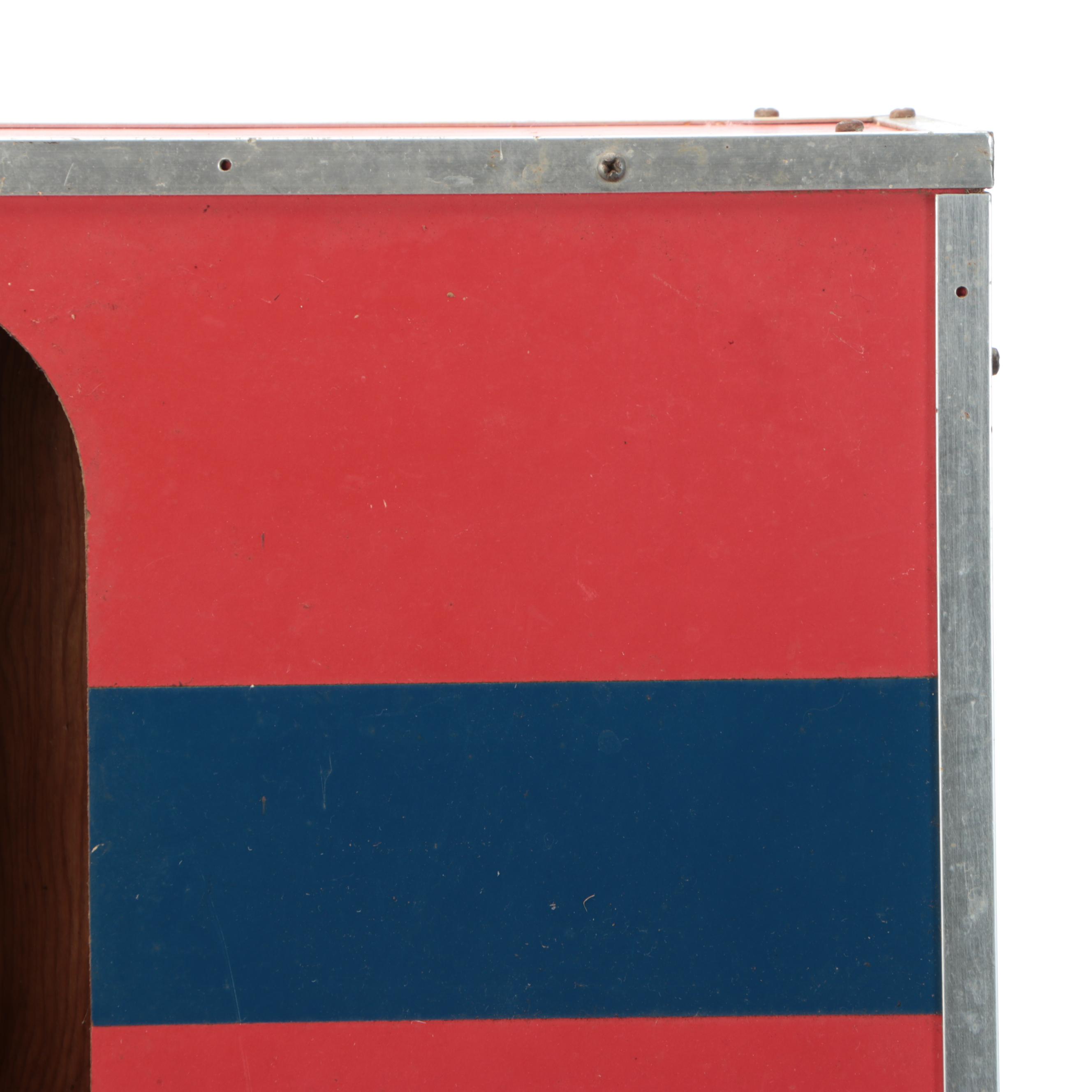 Swinebroad-Denton Equestrian Bandage Holder Box