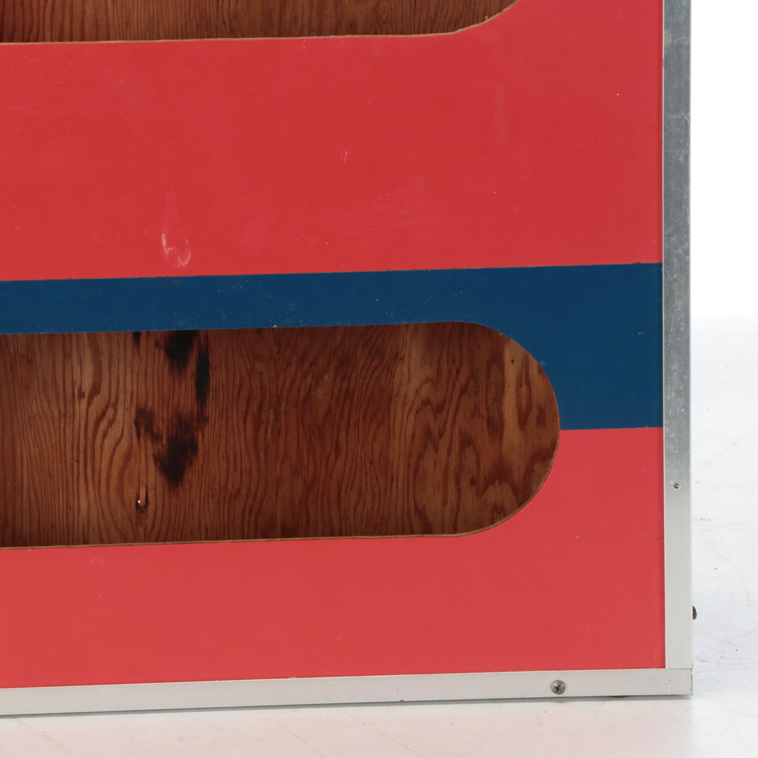 Swinebroad-Denton Equestrian Bandage Holder Box