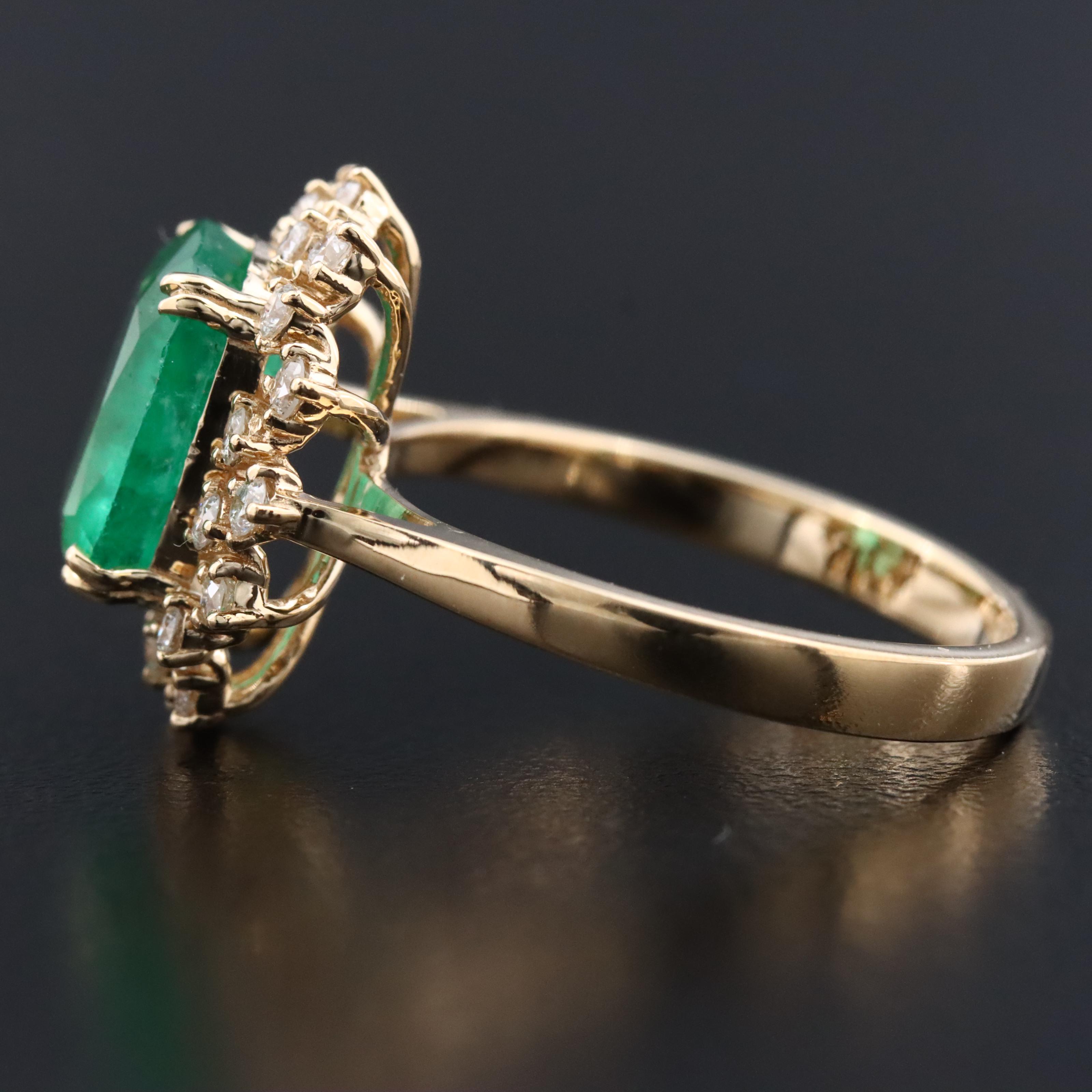 18K 2.61 Emerald and Diamond Ring