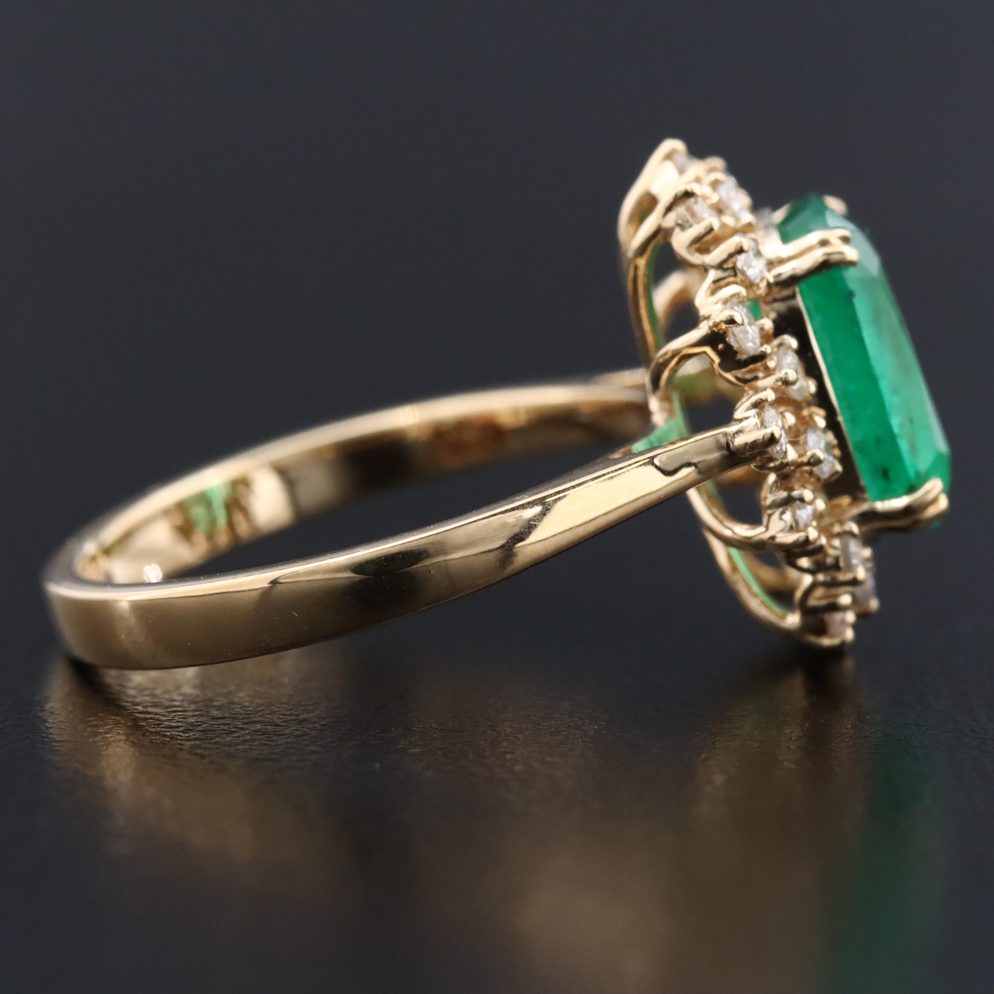 18K 2.61 Emerald and Diamond Ring