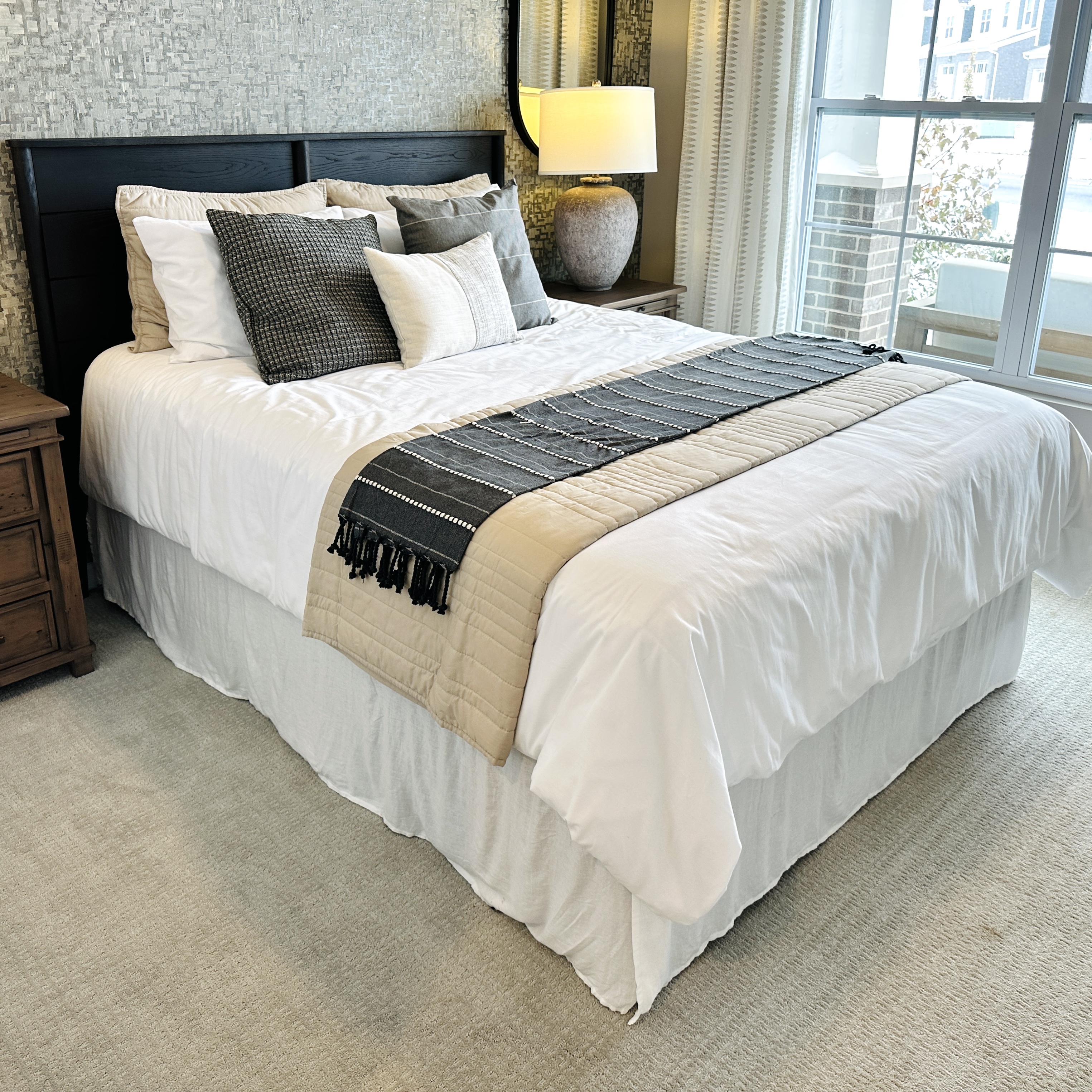 Modernist Style Ebonized Wood Queen Size Bed with Bedding