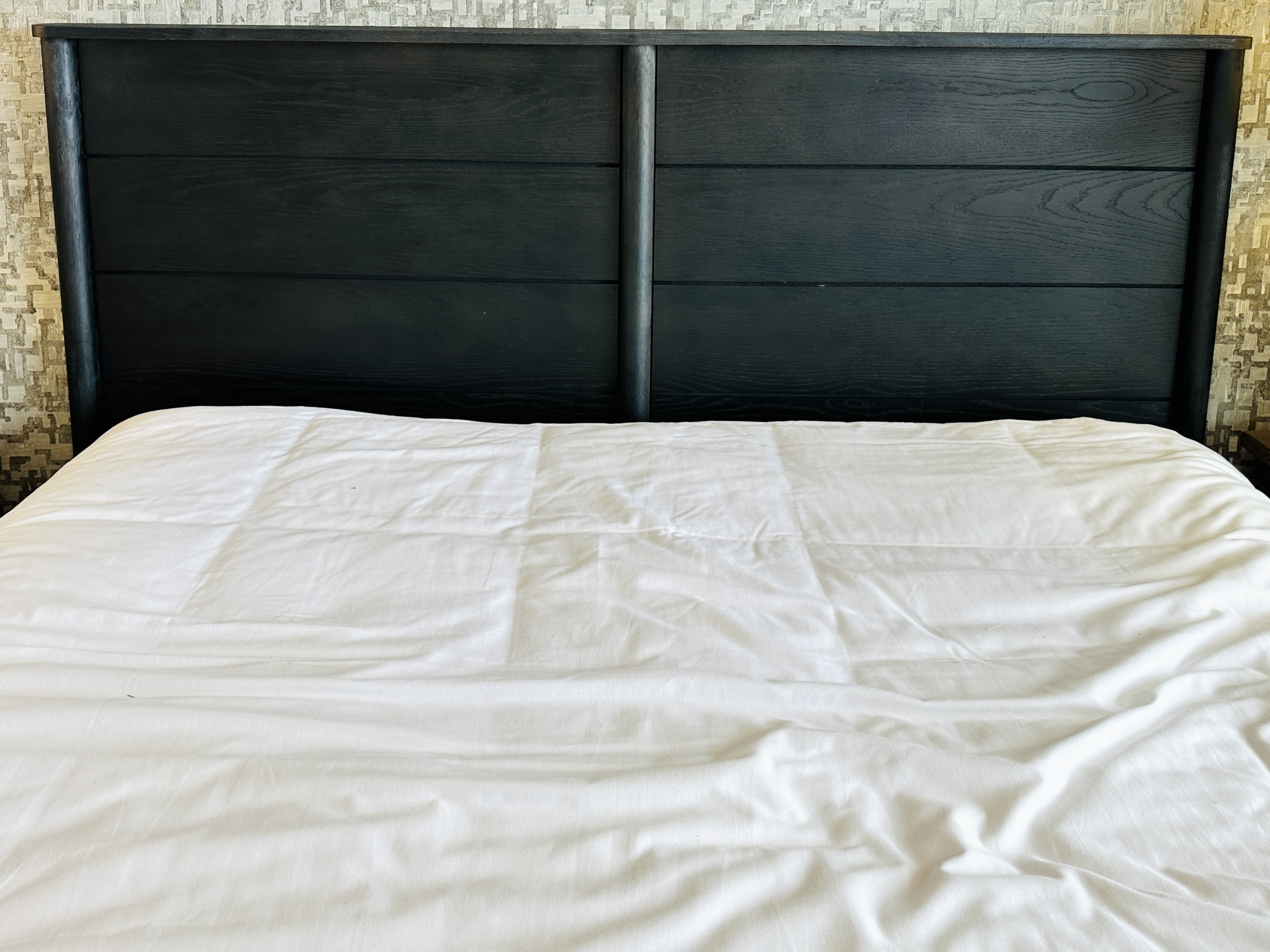 Modernist Style Ebonized Wood Queen Size Bed with Bedding