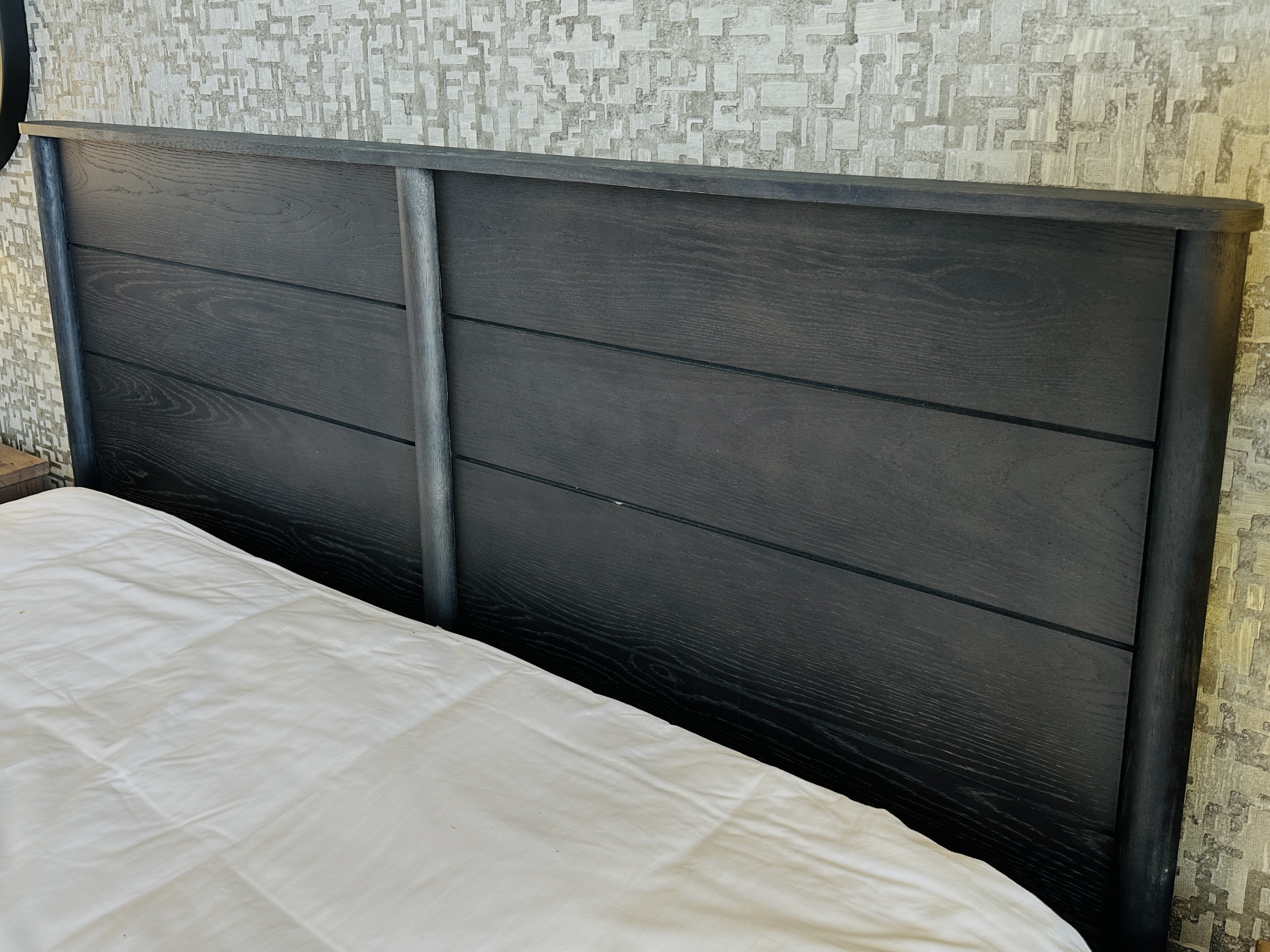 Modernist Style Ebonized Wood Queen Size Bed with Bedding