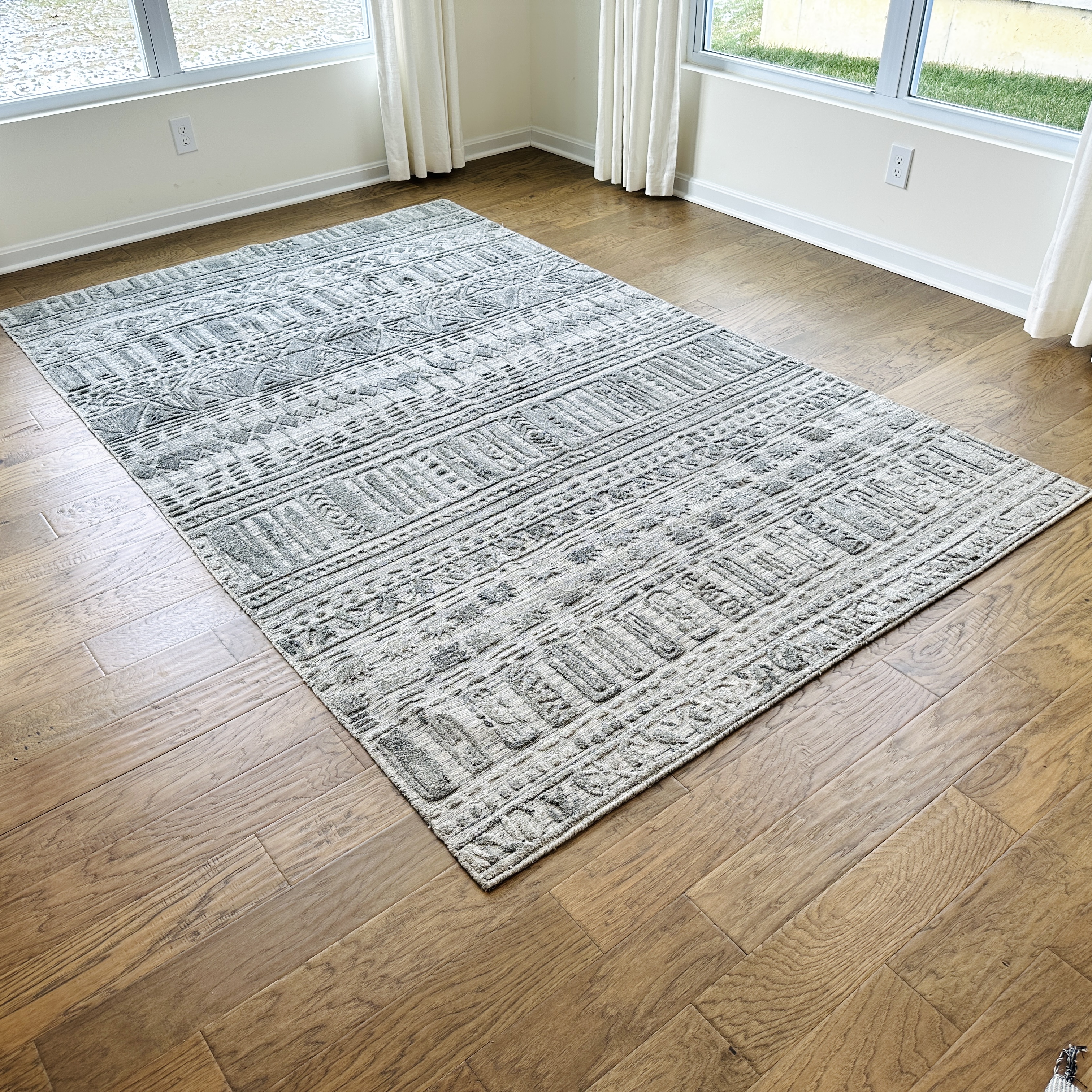 5'7 x 8'10 Hand-Loomed Mixed Technique Loloi "Sojourn-Graphite" Area Rug