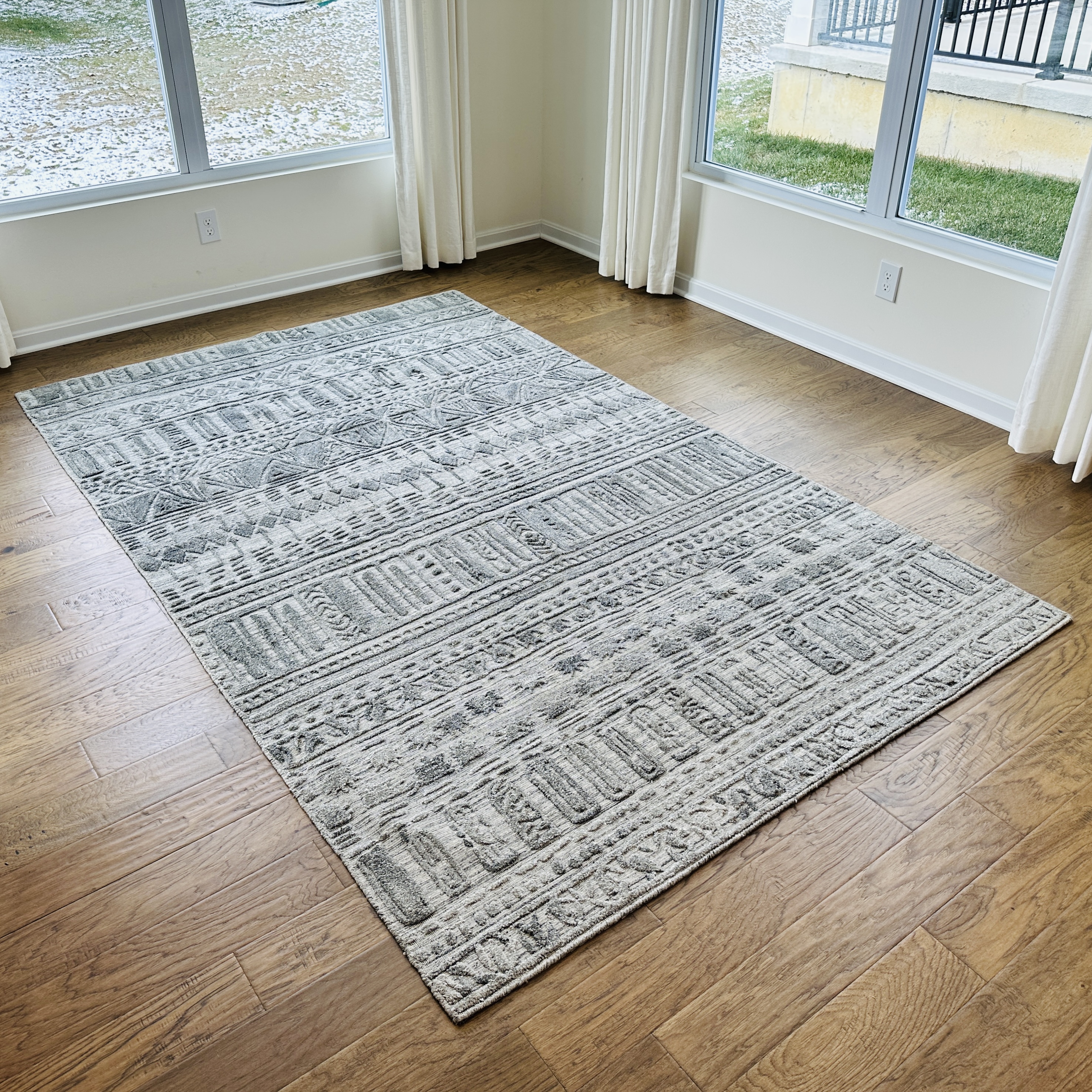 5'7 x 8'10 Hand-Loomed Mixed Technique Loloi "Sojourn-Graphite" Area Rug