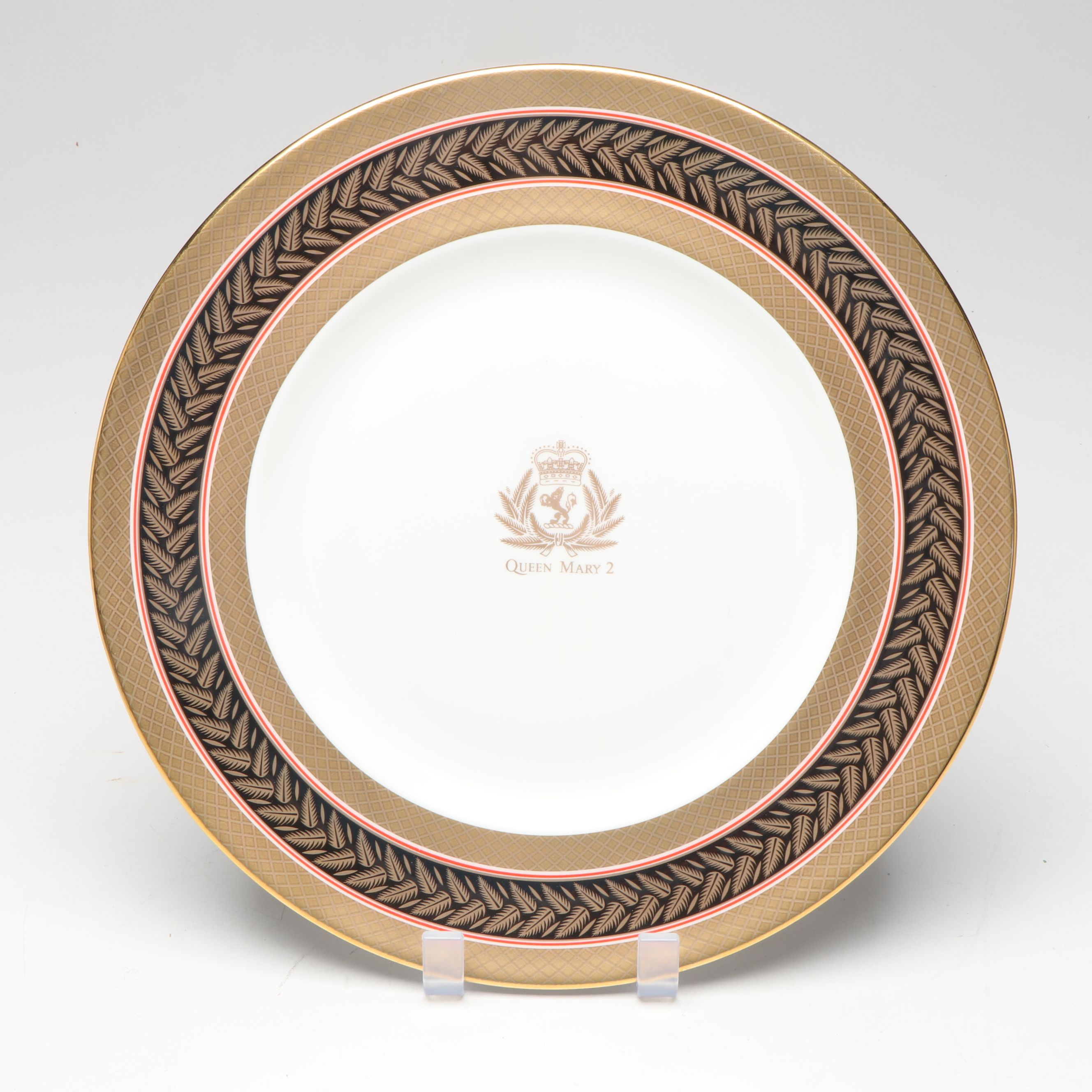 Commodore Ronald Warwick Signed Photo, Queen Mary 2 Inaugural Plate, Model