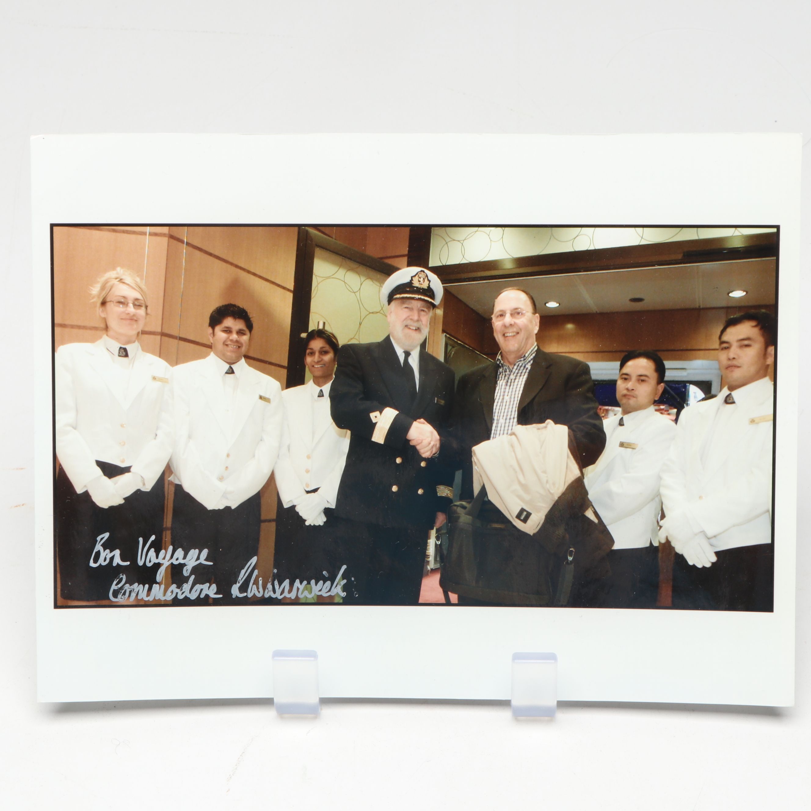 Commodore Ronald Warwick Signed Photo, Queen Mary 2 Inaugural Plate, Model