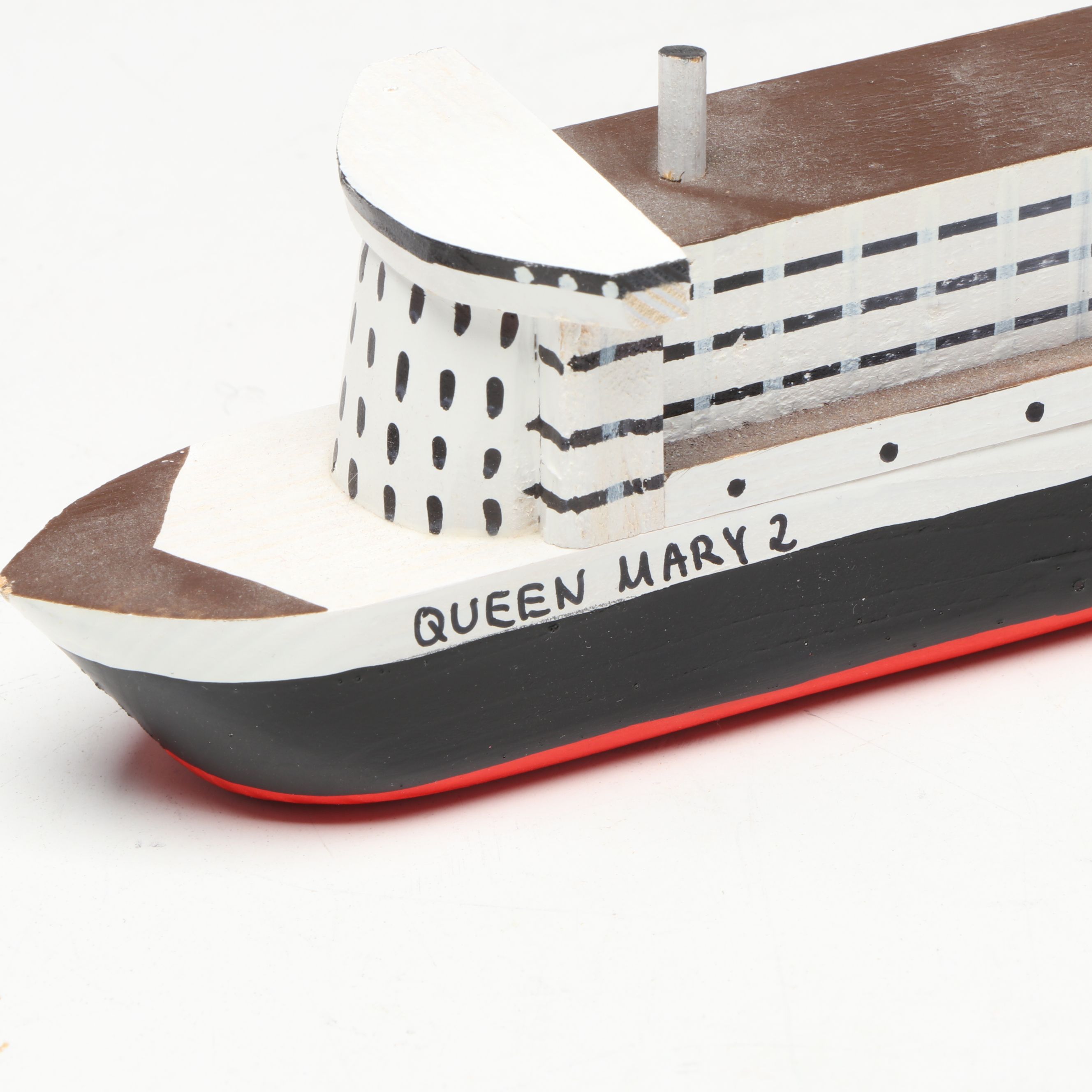 Commodore Ronald Warwick Signed Photo, Queen Mary 2 Inaugural Plate, Model