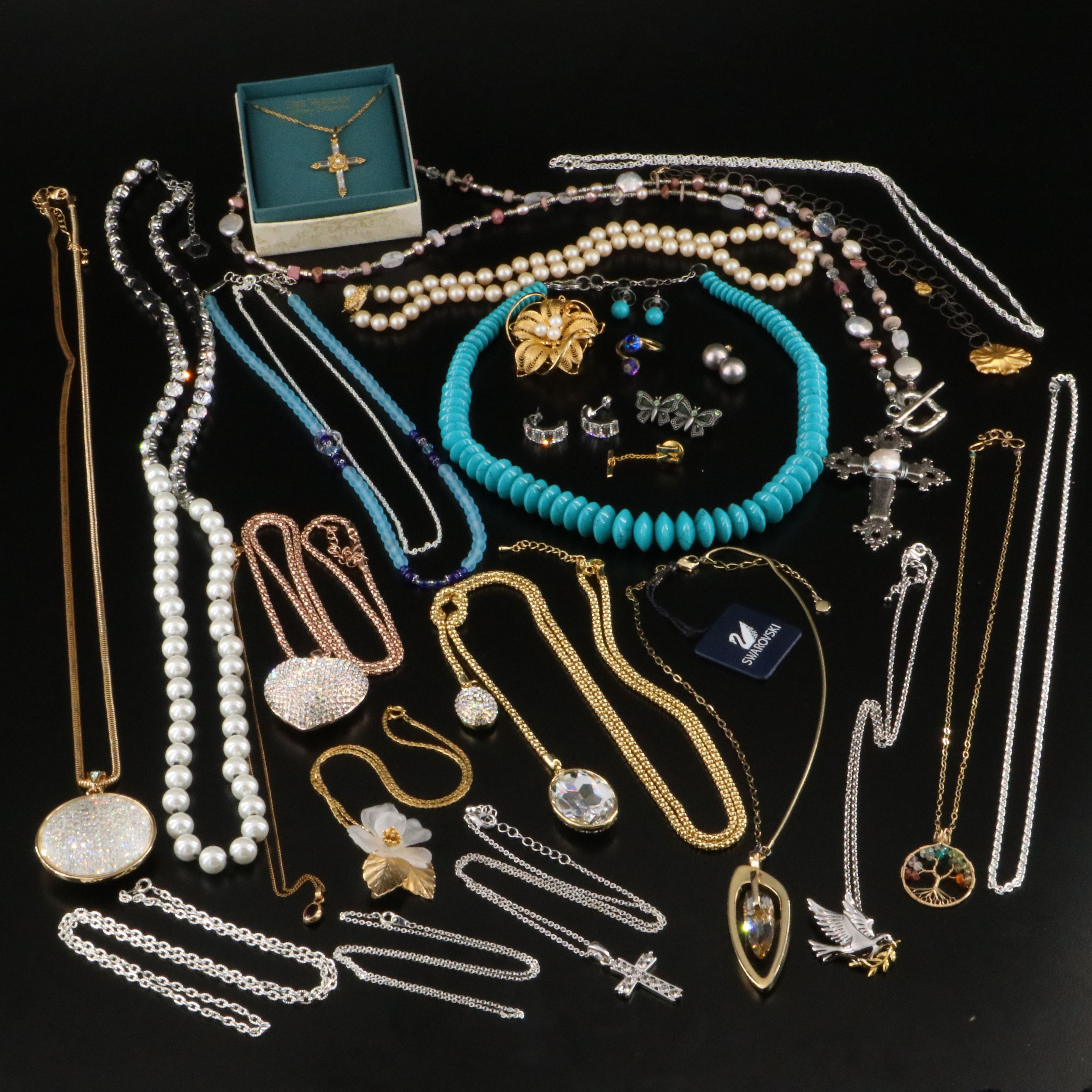 Swarovski, Crystal and Pearls Featured in Jewelry Collection