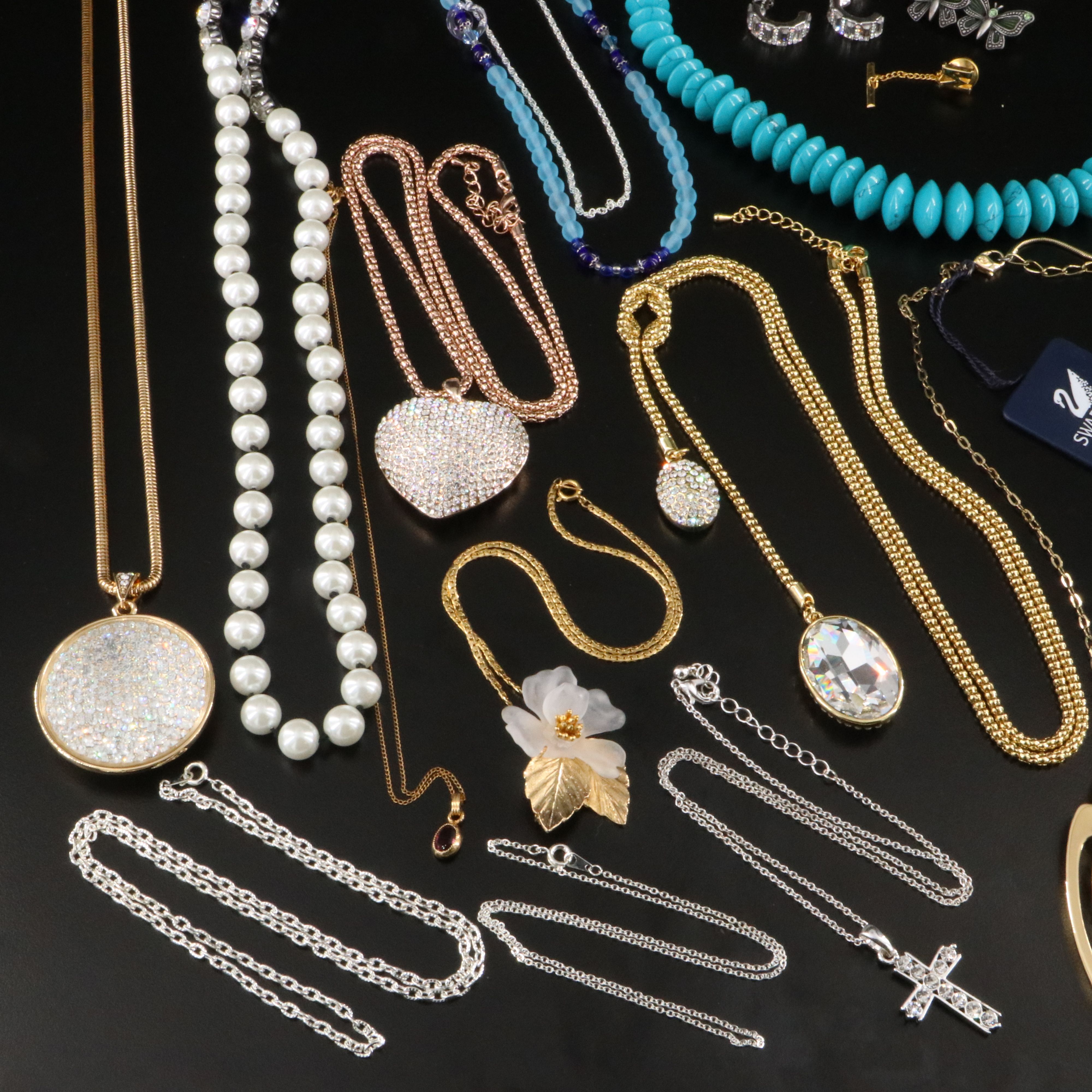 Swarovski, Crystal and Pearls Featured in Jewelry Collection