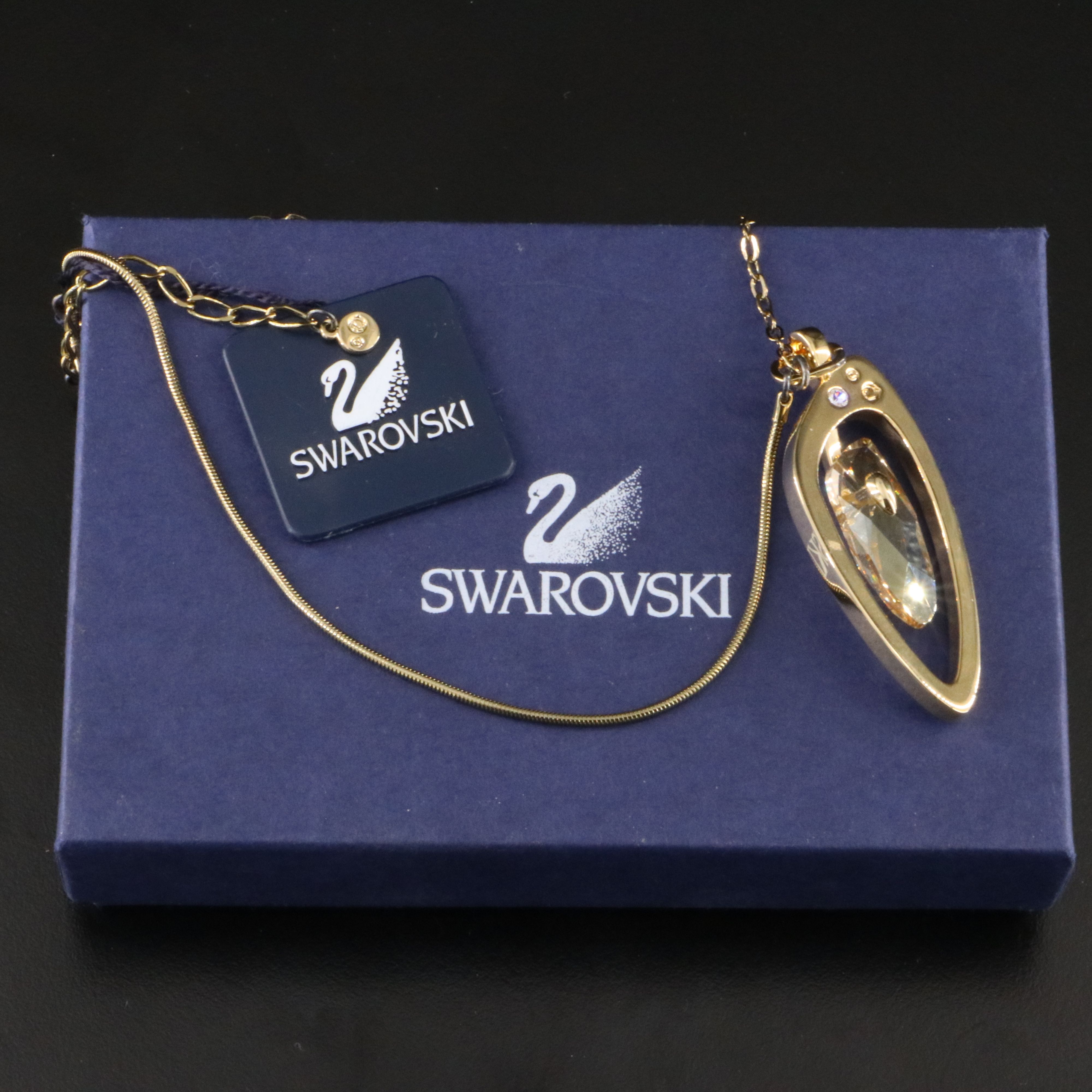 Swarovski, Crystal and Pearls Featured in Jewelry Collection