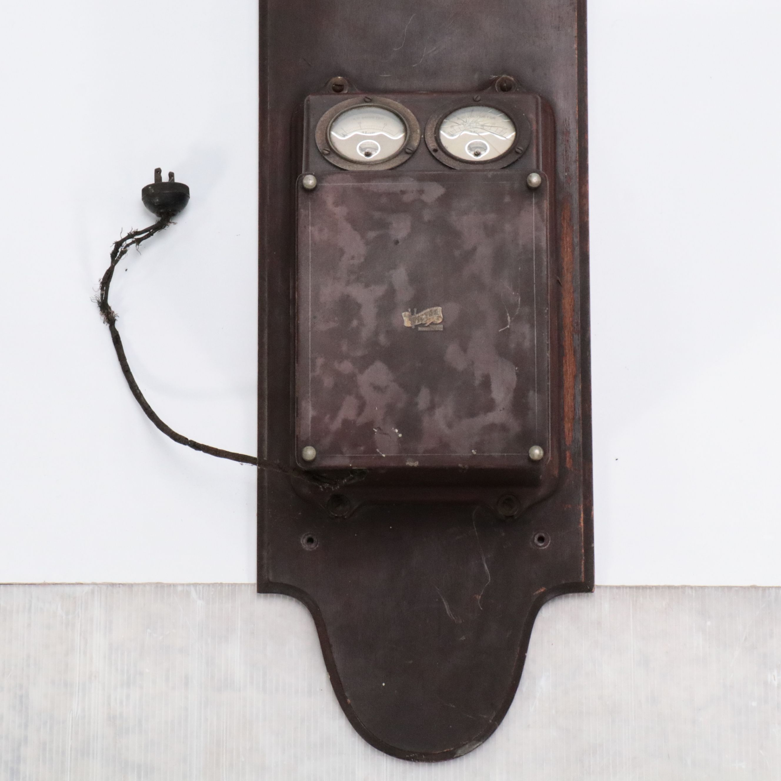 Victor Wooden Dental X-Ray Machine, Early 20th Century