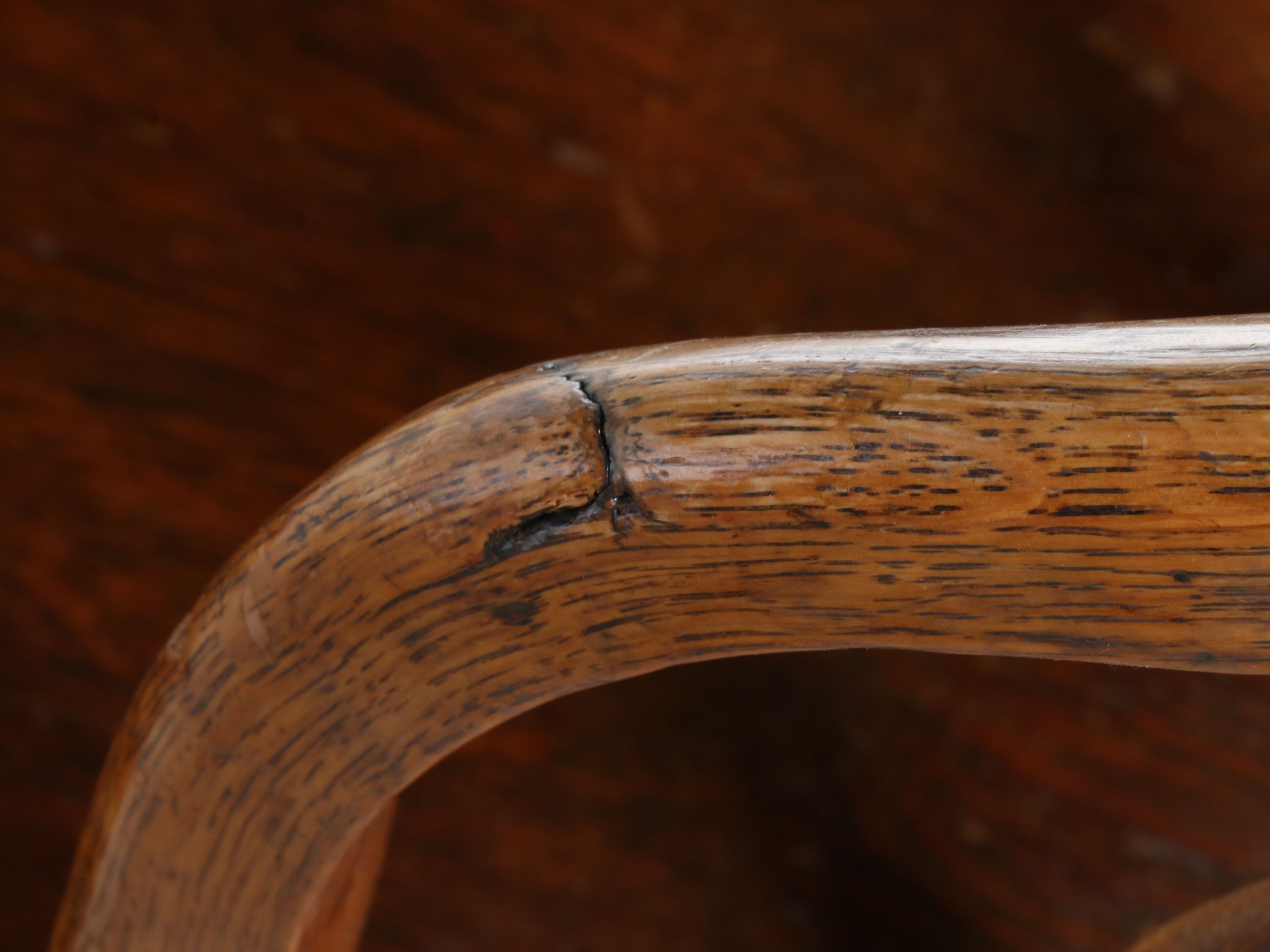 American Colonial Style Pine Single Drawer Dining Table with Four Windsor Chairs