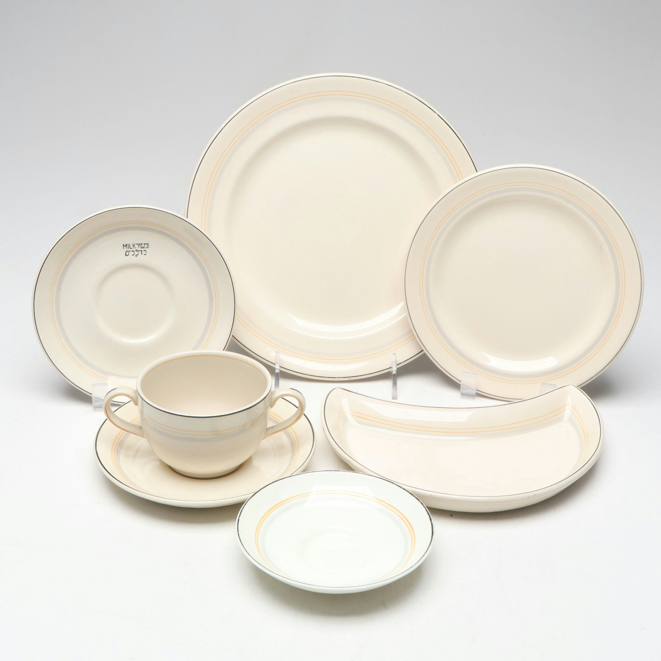 Cunard Lines Maddock "Ivory Ware" English Dinnerware, Mid-20th Century