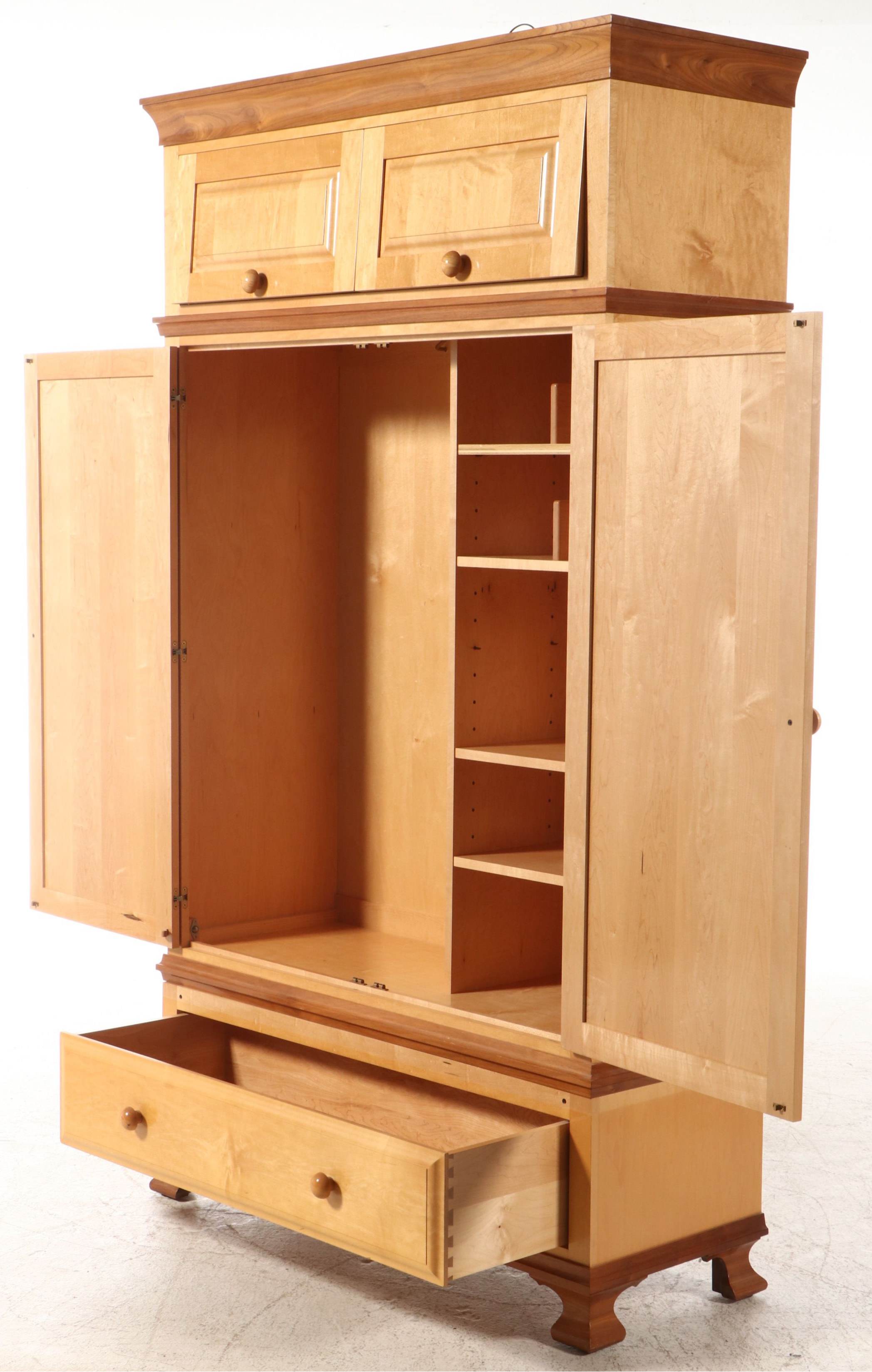 Traditional Style Maple Wardrobe